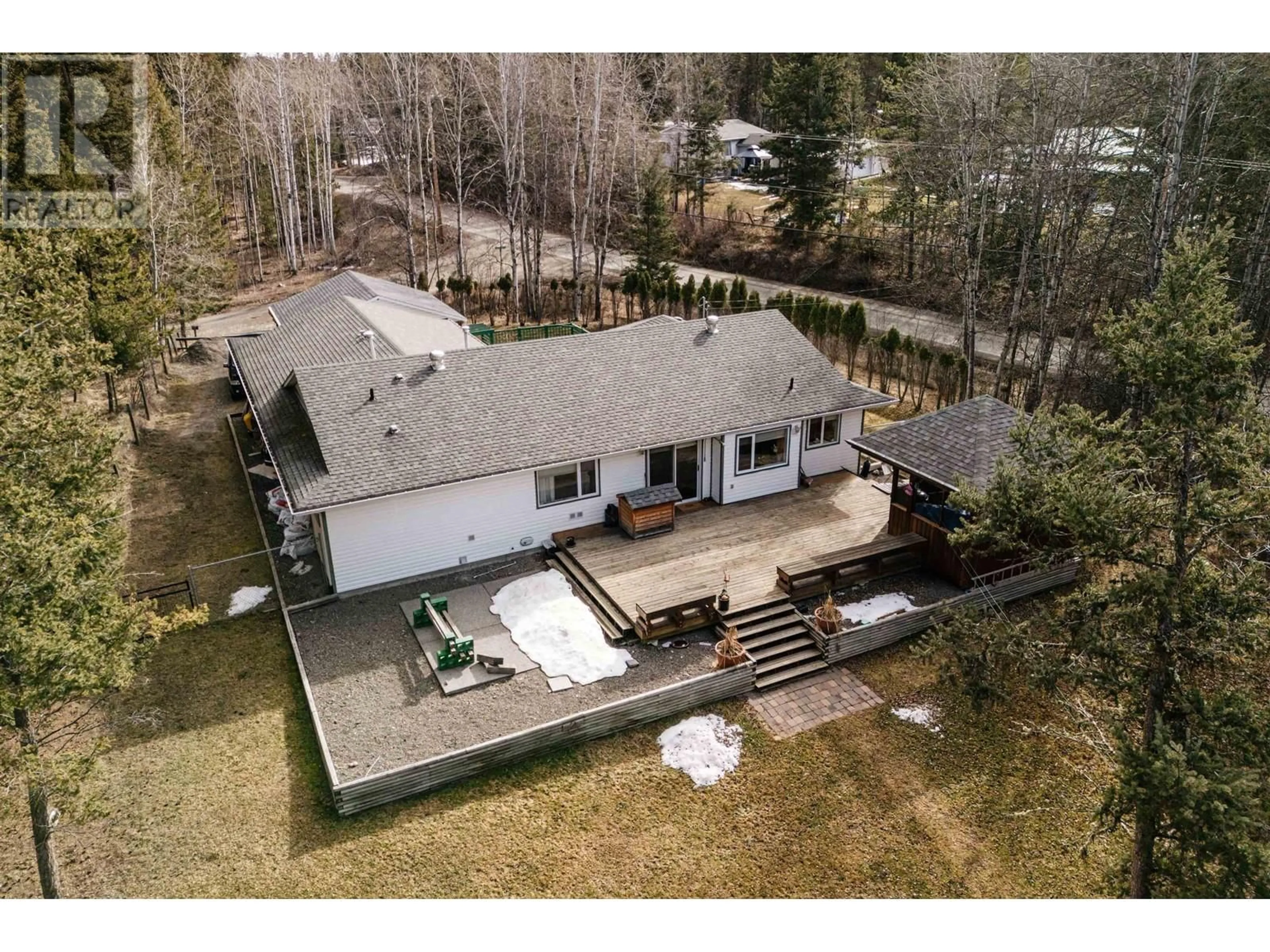 A pic from outside/outdoor area/front of a property/back of a property/a pic from drone, unknown for 5377 KALLUM DRIVE, 108 Mile Ranch British Columbia V0K2Z0