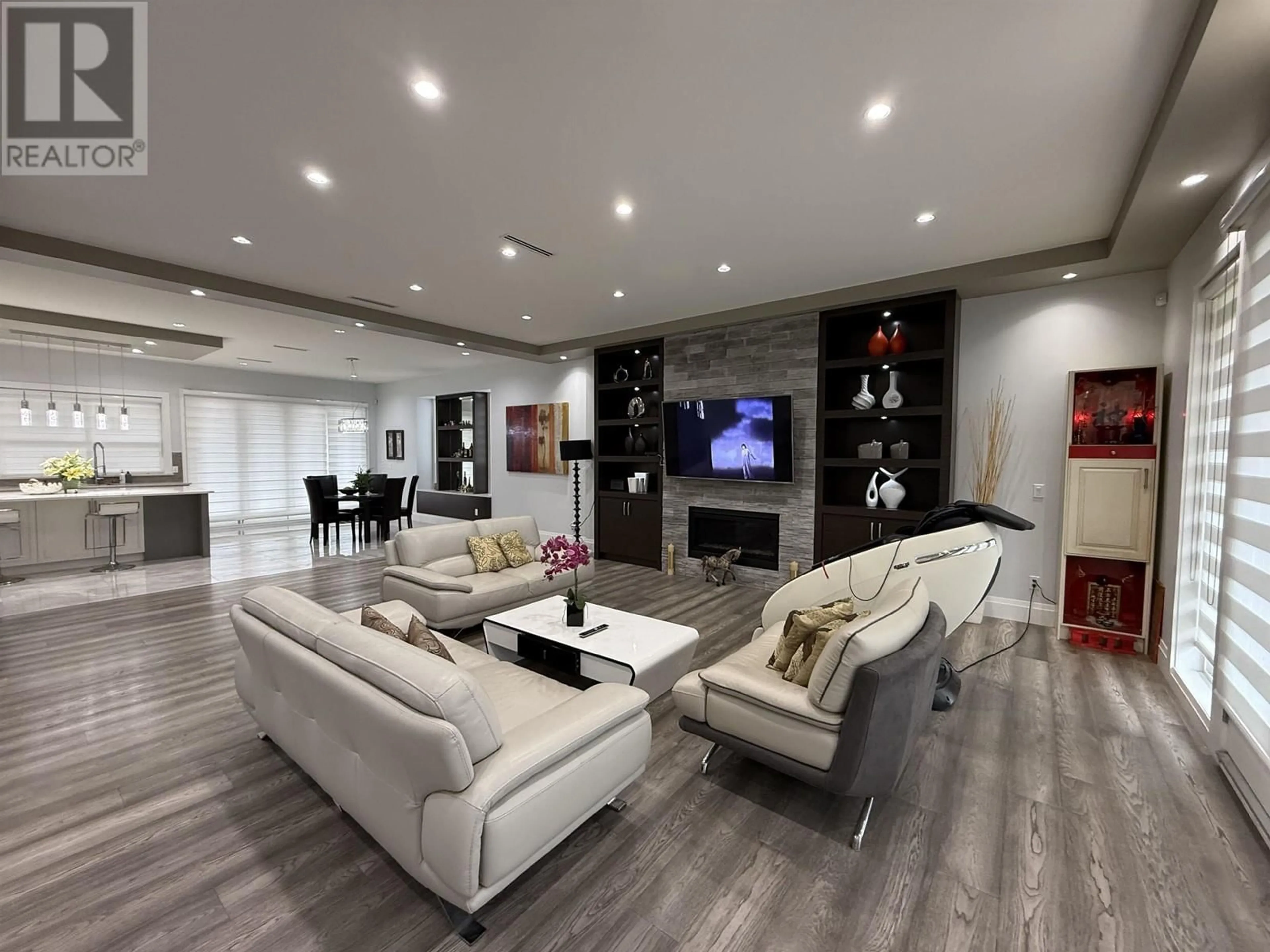 Living room with furniture, unknown for 7251 UNION STREET, Burnaby British Columbia V5A1J1