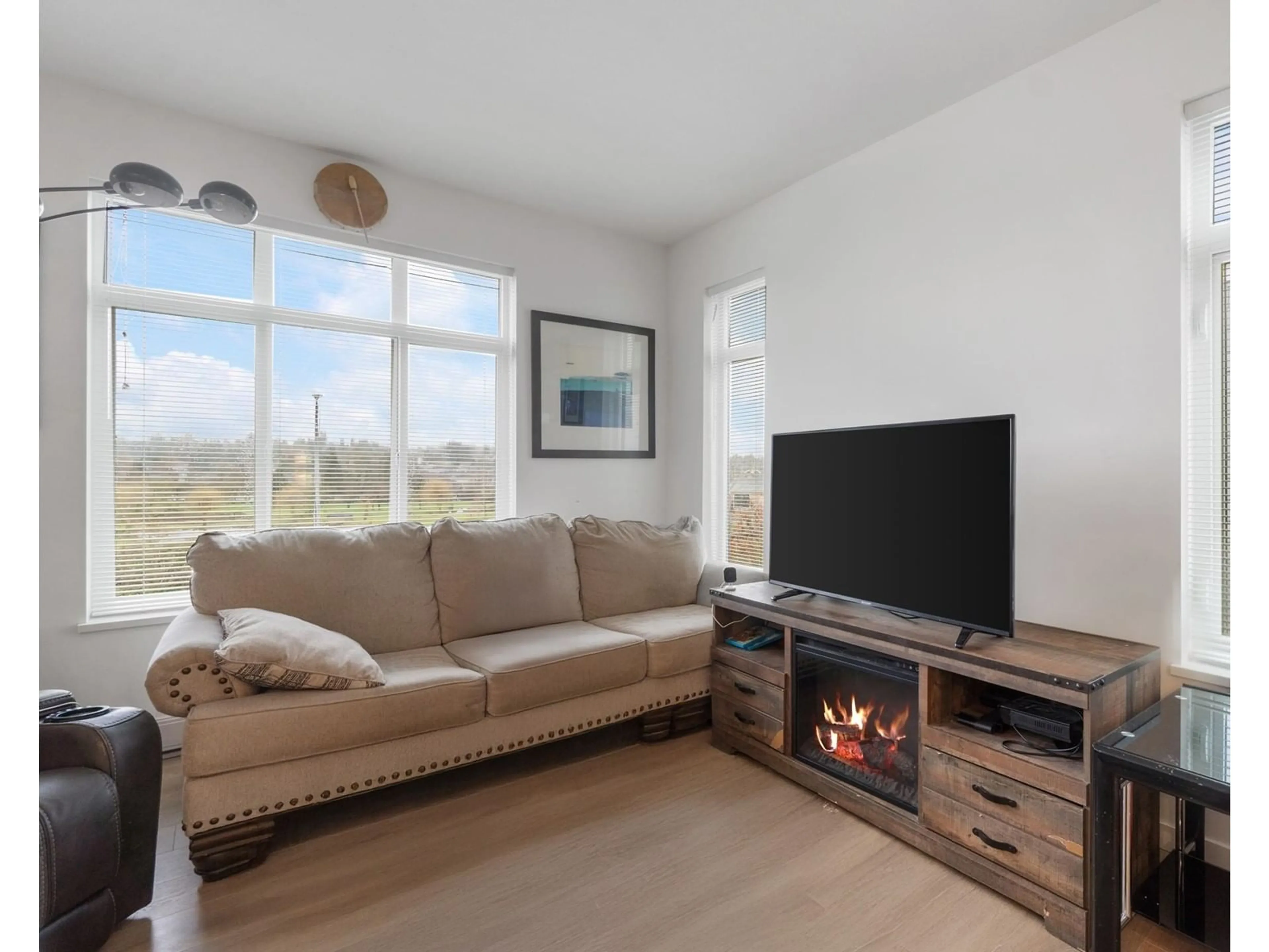 Living room with furniture, unknown for 102 15255 SITKA DRIVE, Surrey British Columbia V3S0B1