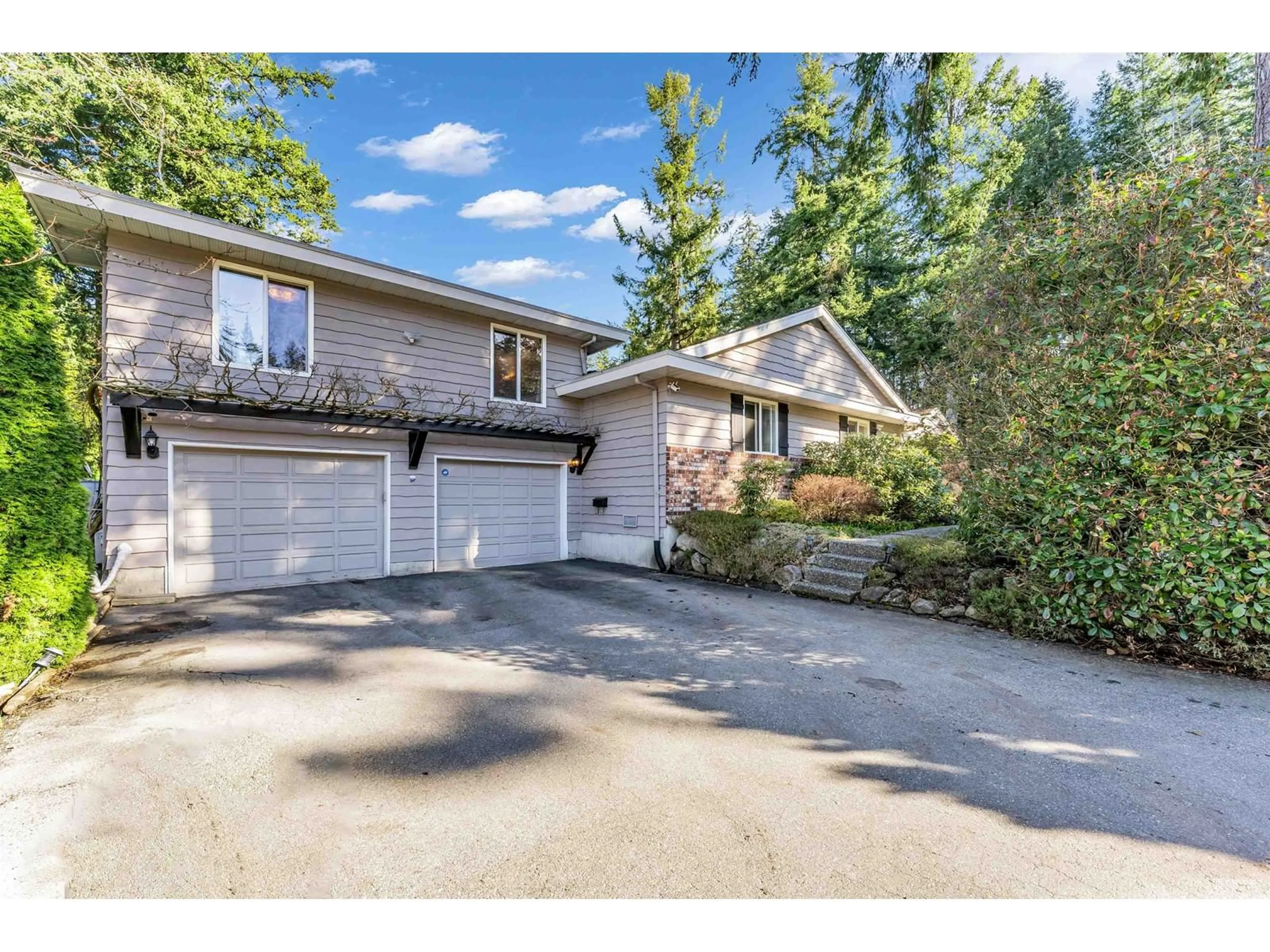 Unknown for 14387 24A AVENUE, Surrey British Columbia V4P1R8