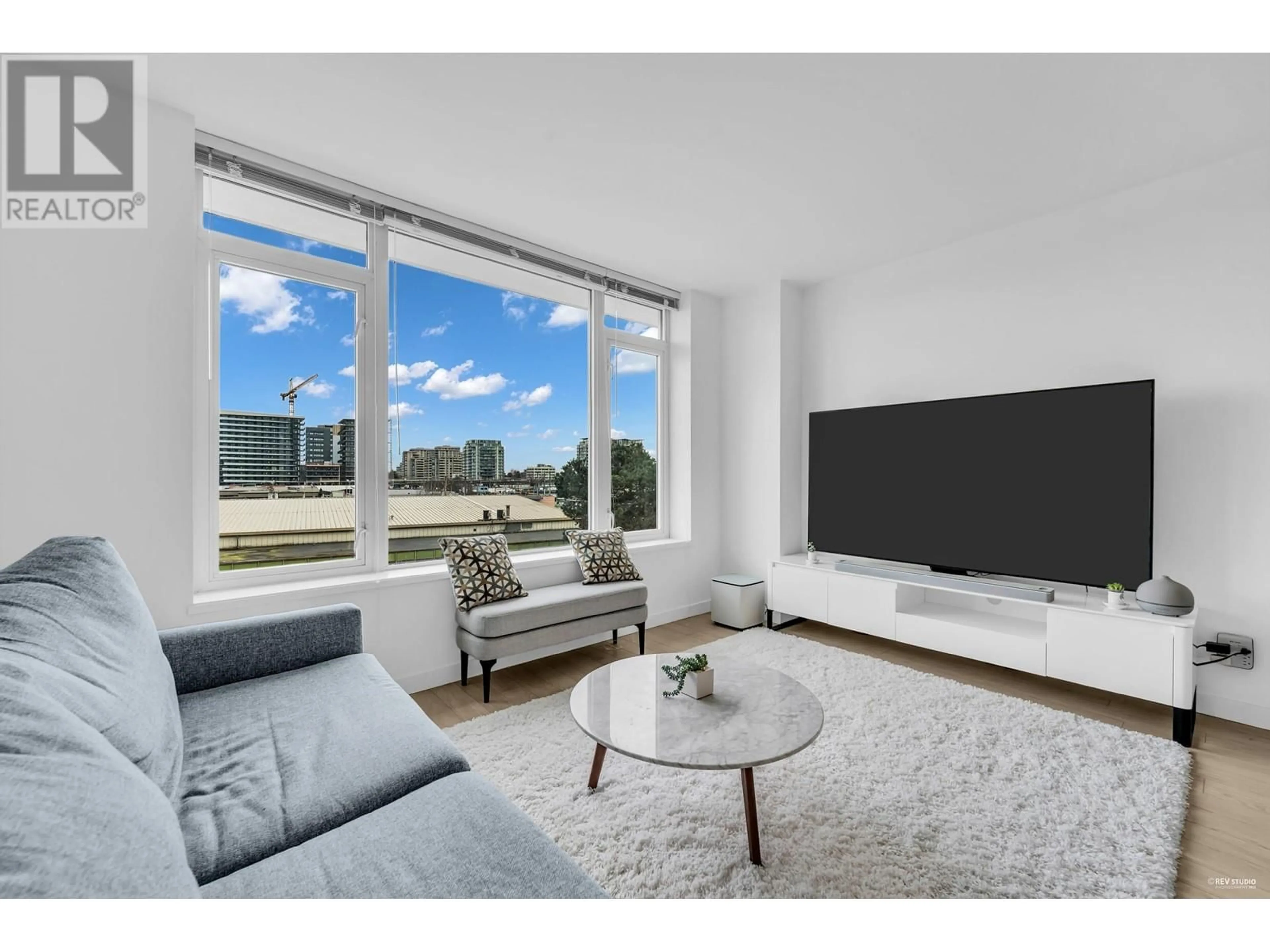 Living room with furniture, unknown for 501 - 5619 CEDARBRIDGE WAY, Richmond British Columbia V6X0P8