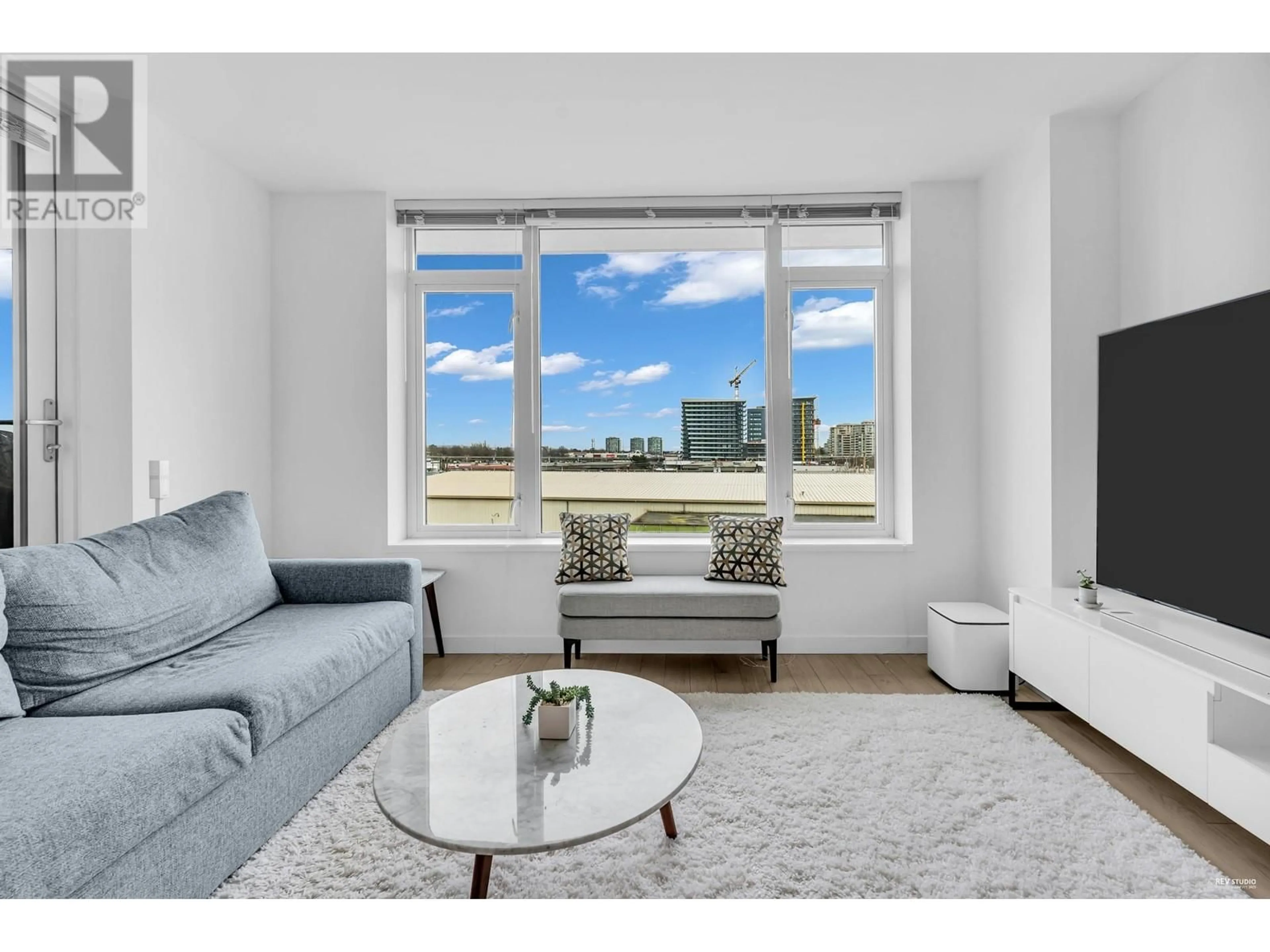 Living room with furniture, unknown for 501 - 5619 CEDARBRIDGE WAY, Richmond British Columbia V6X0P8