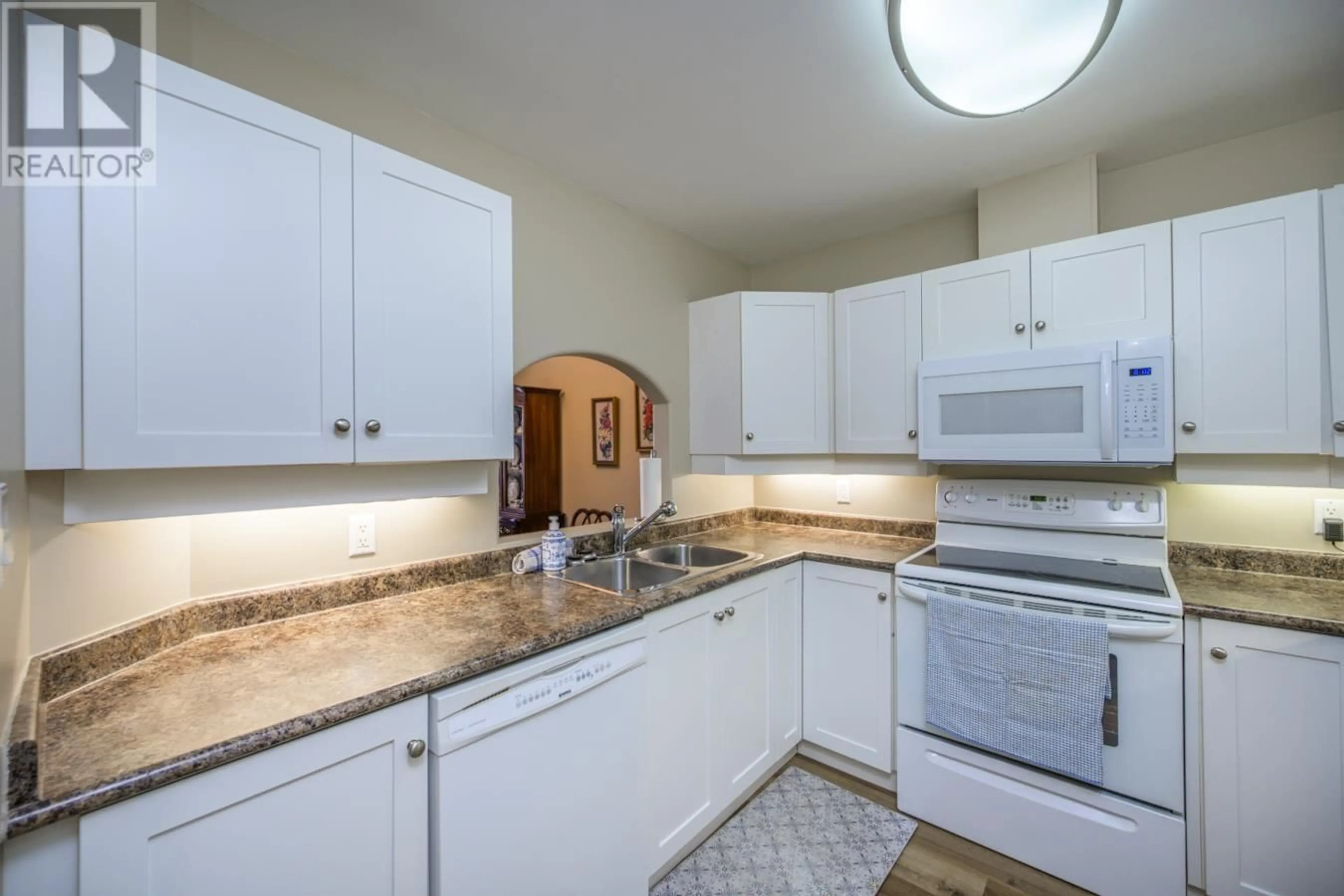 Standard kitchen, unknown for 308 - 2055 INGLEDEW STREET, Prince George British Columbia V2L5S1