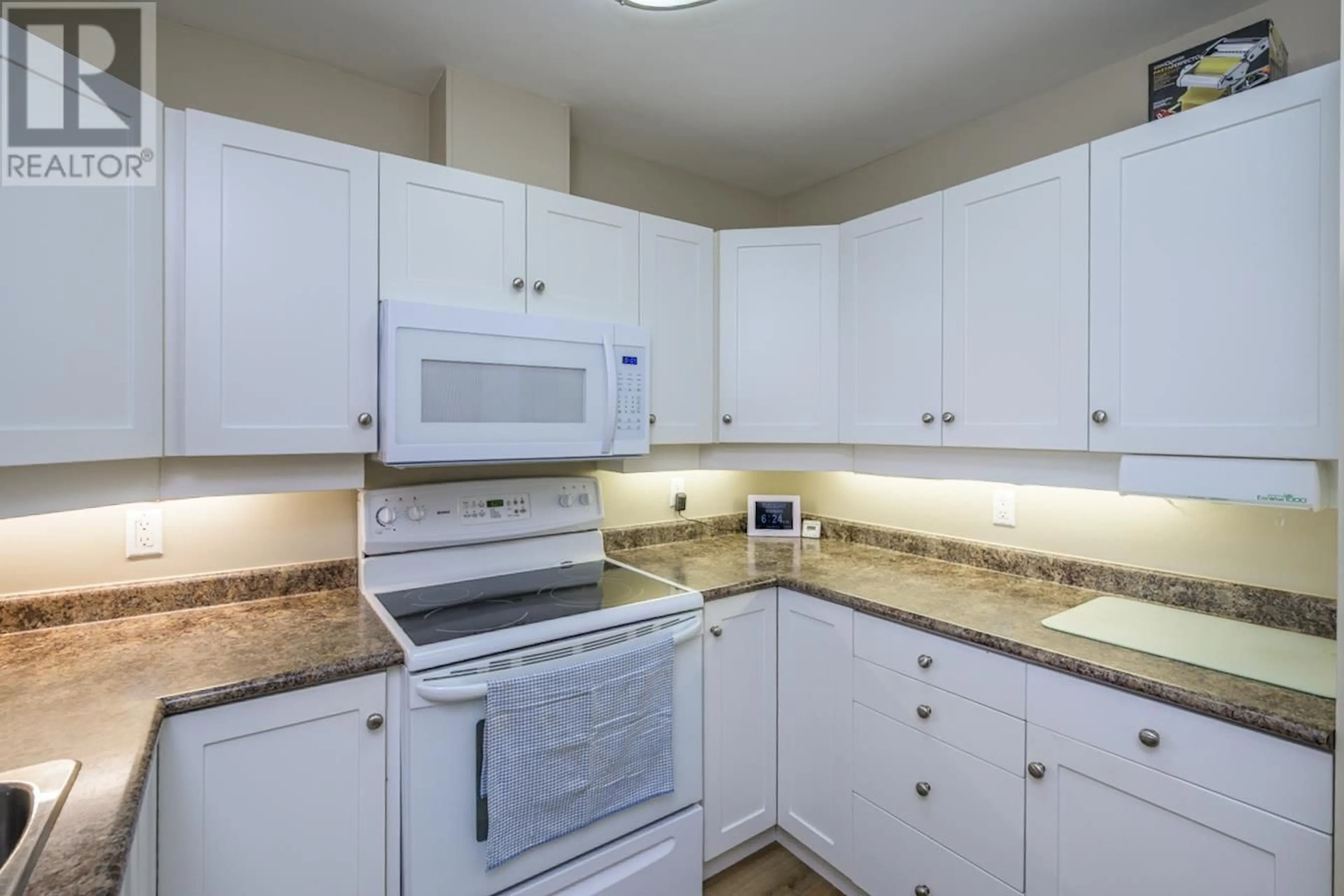 Standard kitchen, ceramic/tile floor for 308 2055 INGLEDEW STREET, Prince George British Columbia V2L5S1