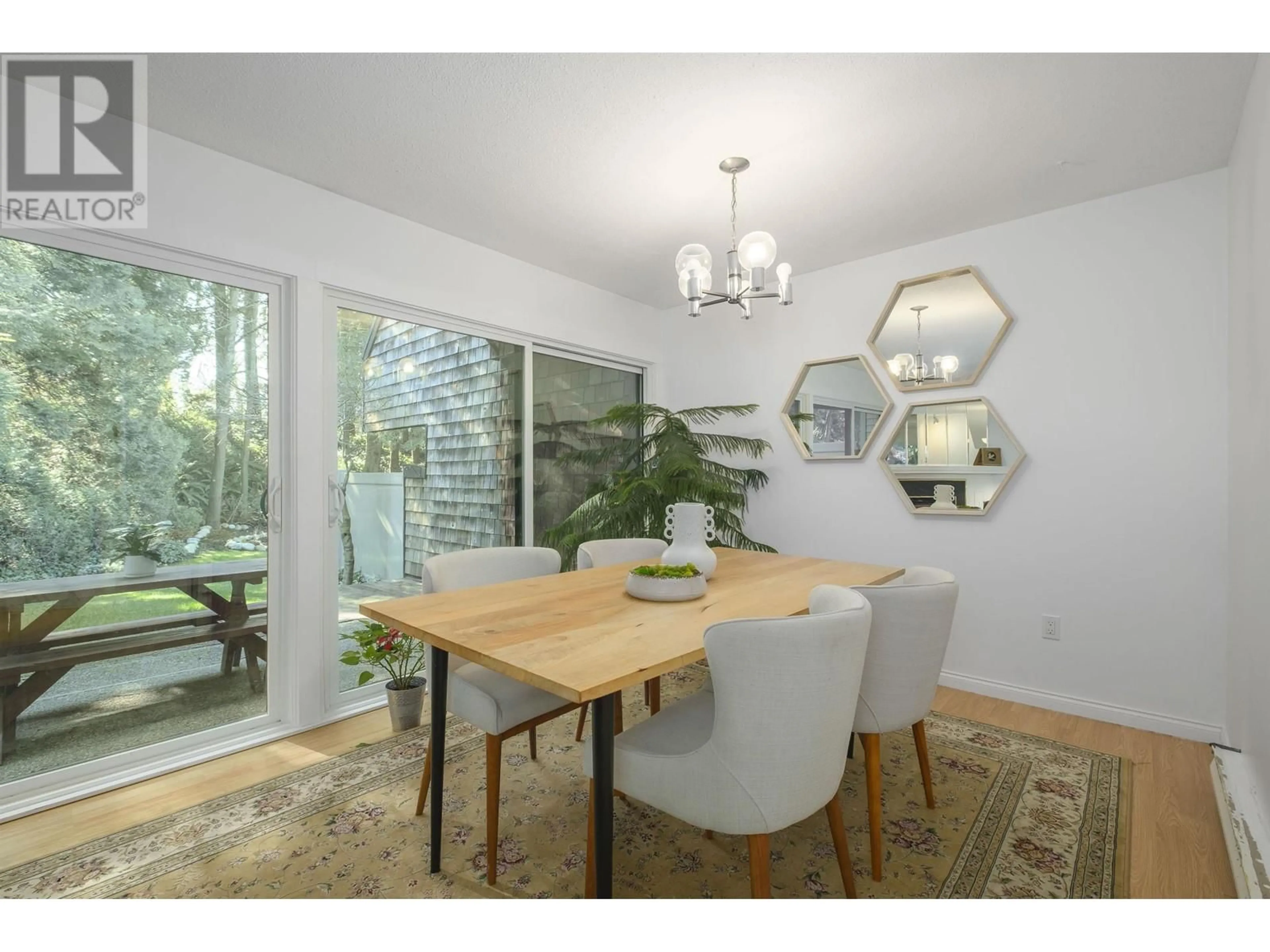 Dining room, wood/laminate floor for 9828 BELFRIAR DRIVE, Burnaby British Columbia V3N4N1