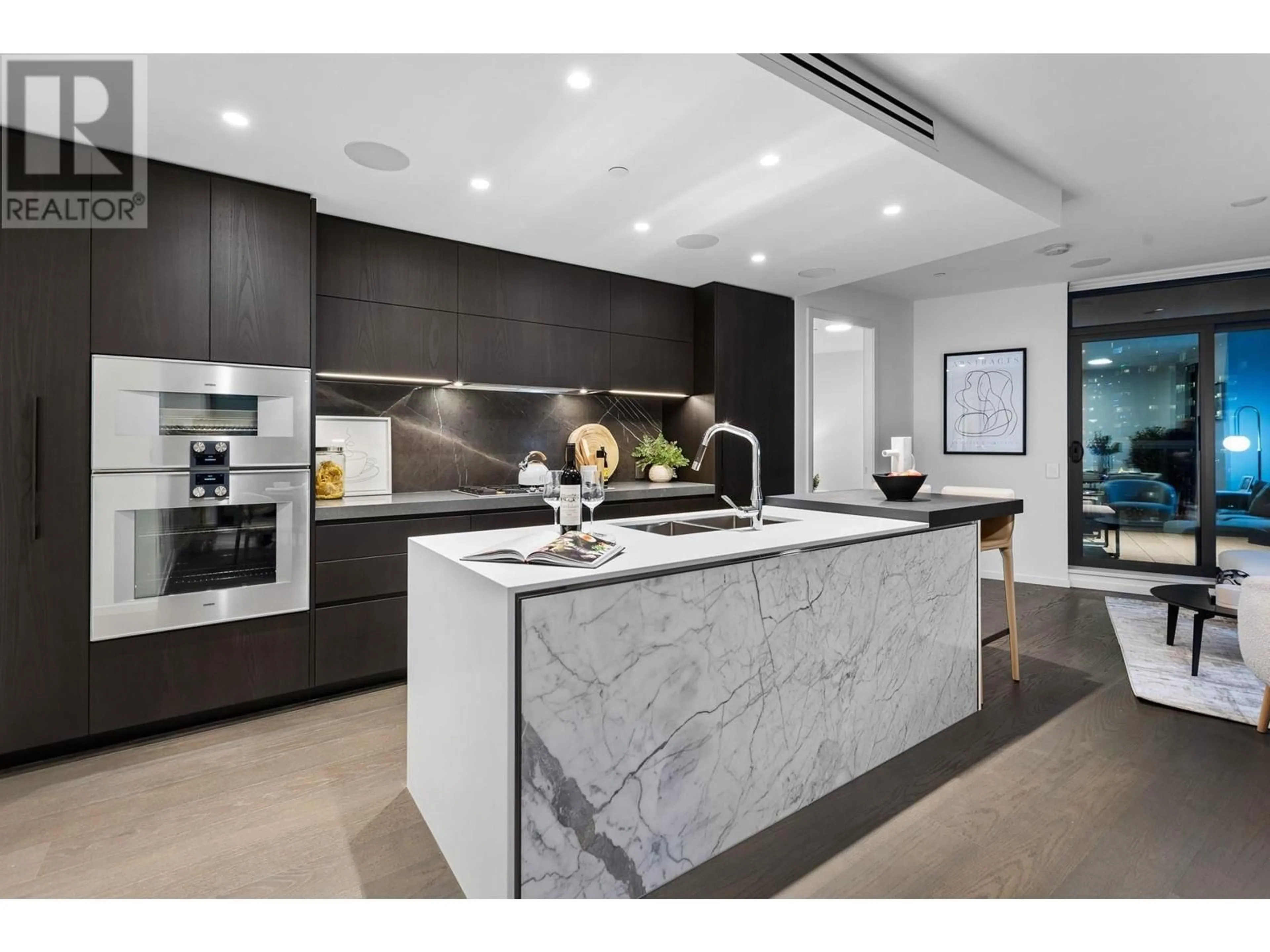 Contemporary kitchen, ceramic/tile floor for 1105 1601 QUEBEC STREET, Vancouver British Columbia V6A0J9