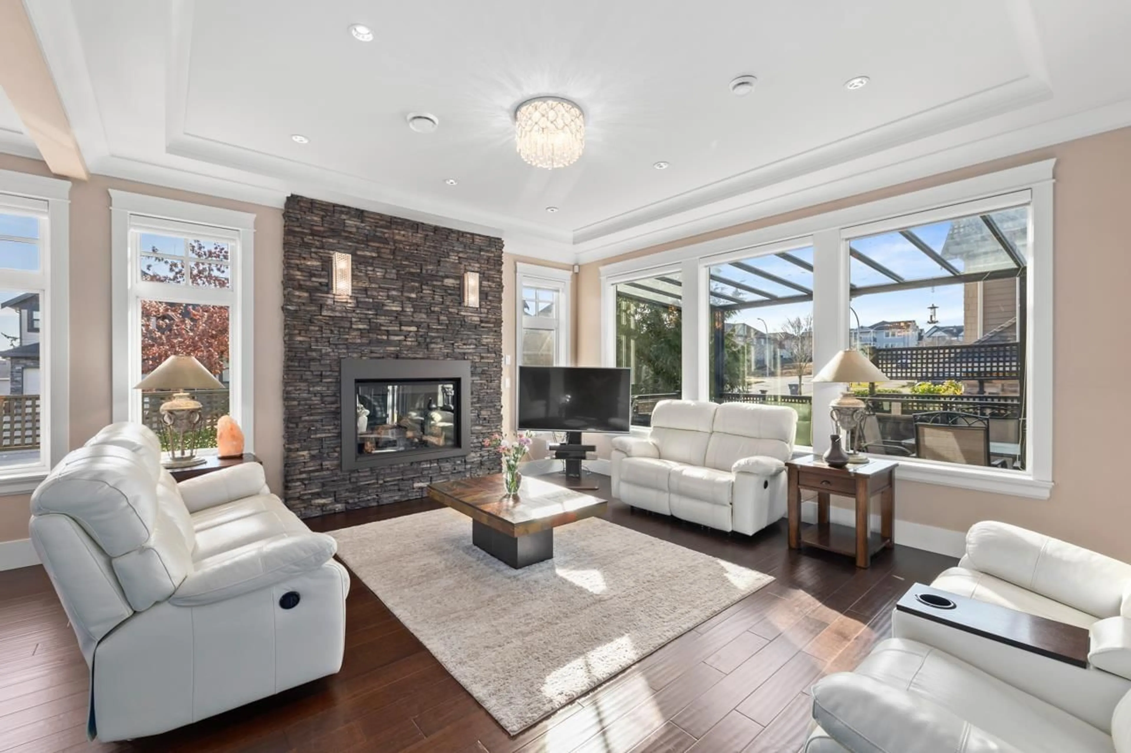 Living room with furniture, unknown for 5517 188A, Surrey British Columbia V3S6S4