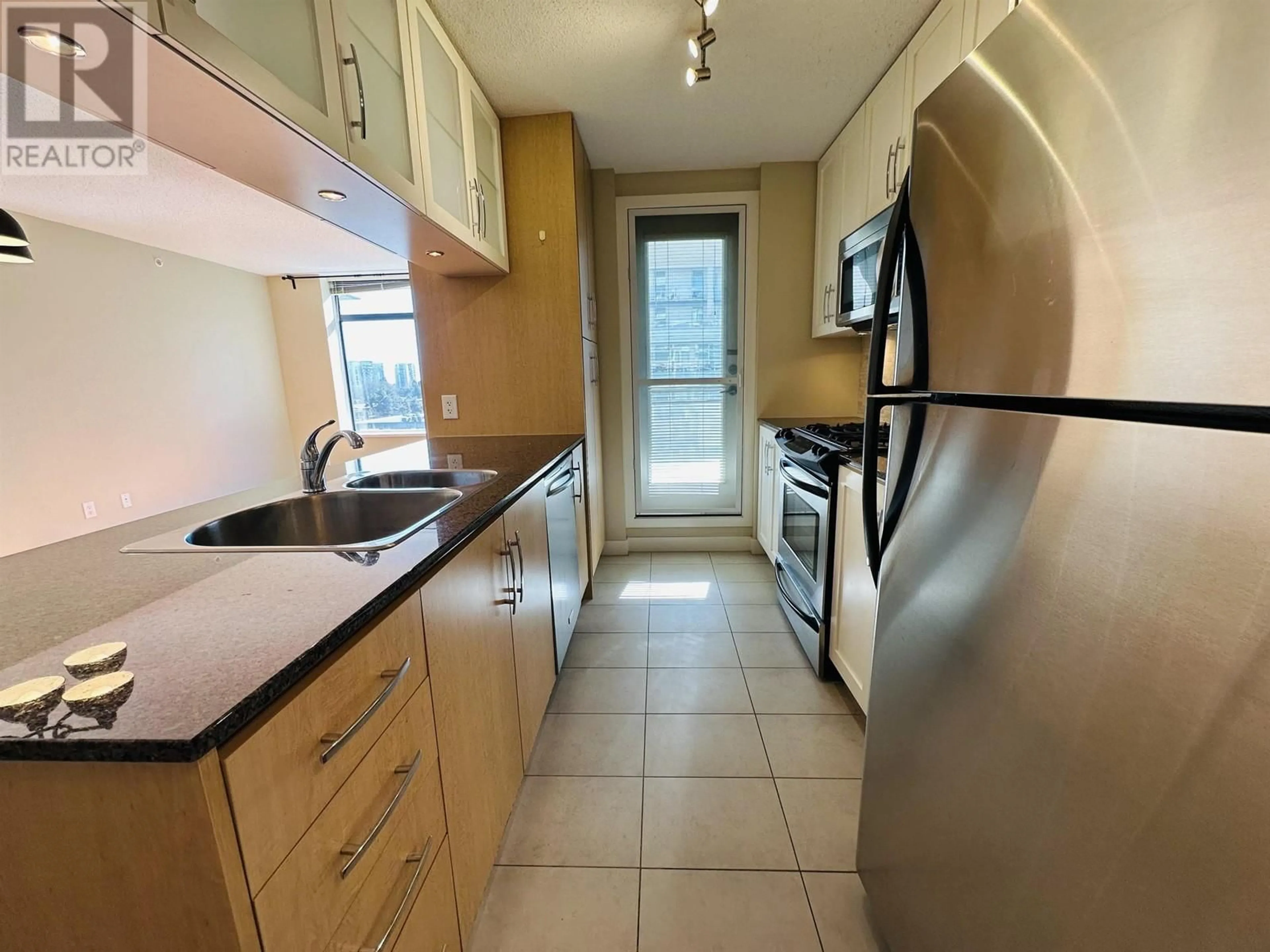 Standard kitchen, ceramic/tile floor for 906 - 6351 BUSWELL STREET, Richmond British Columbia V6Y0A4