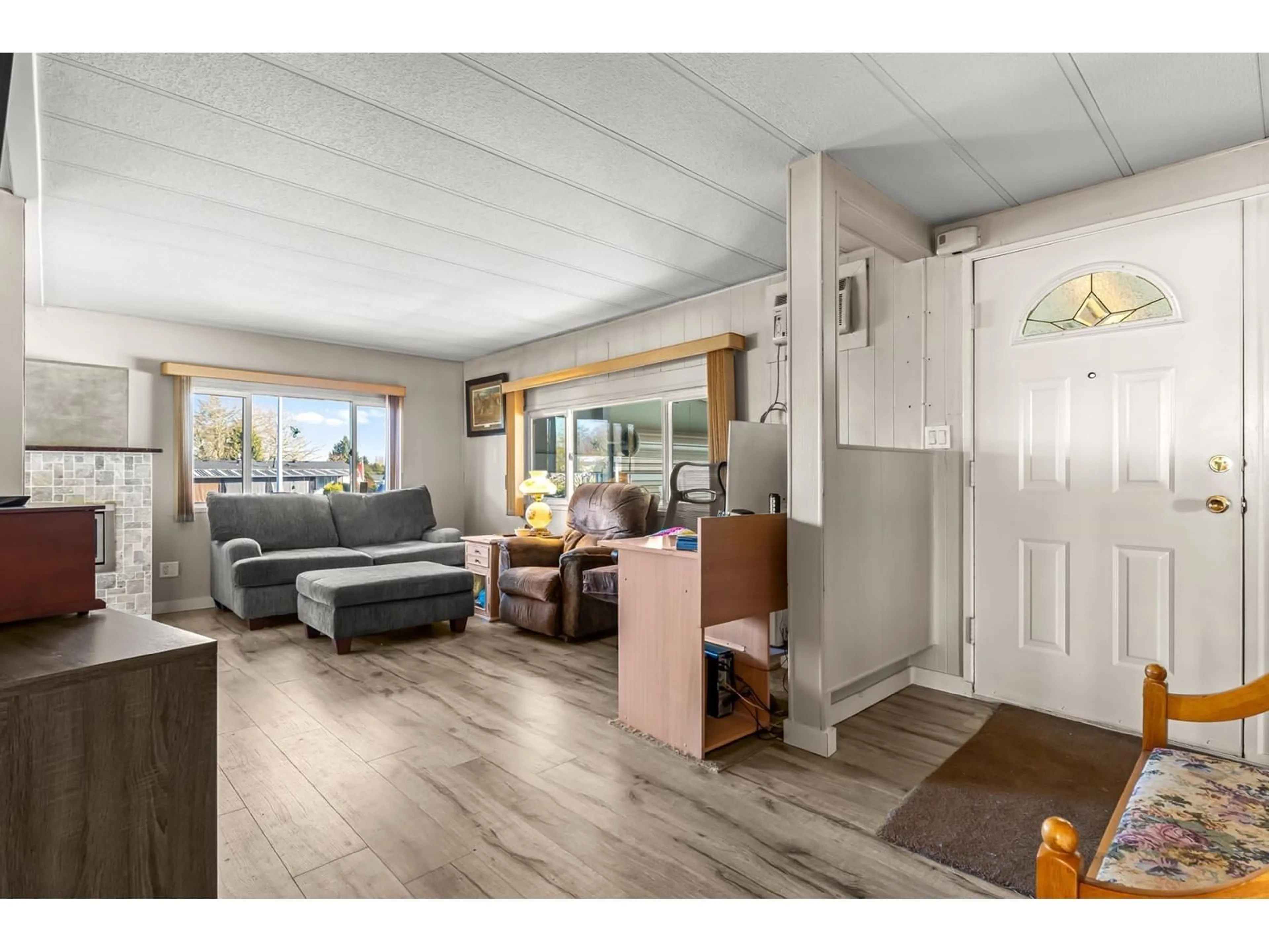 A pic of a room for 15869 YORKSHIRE, Surrey British Columbia V4A5K7