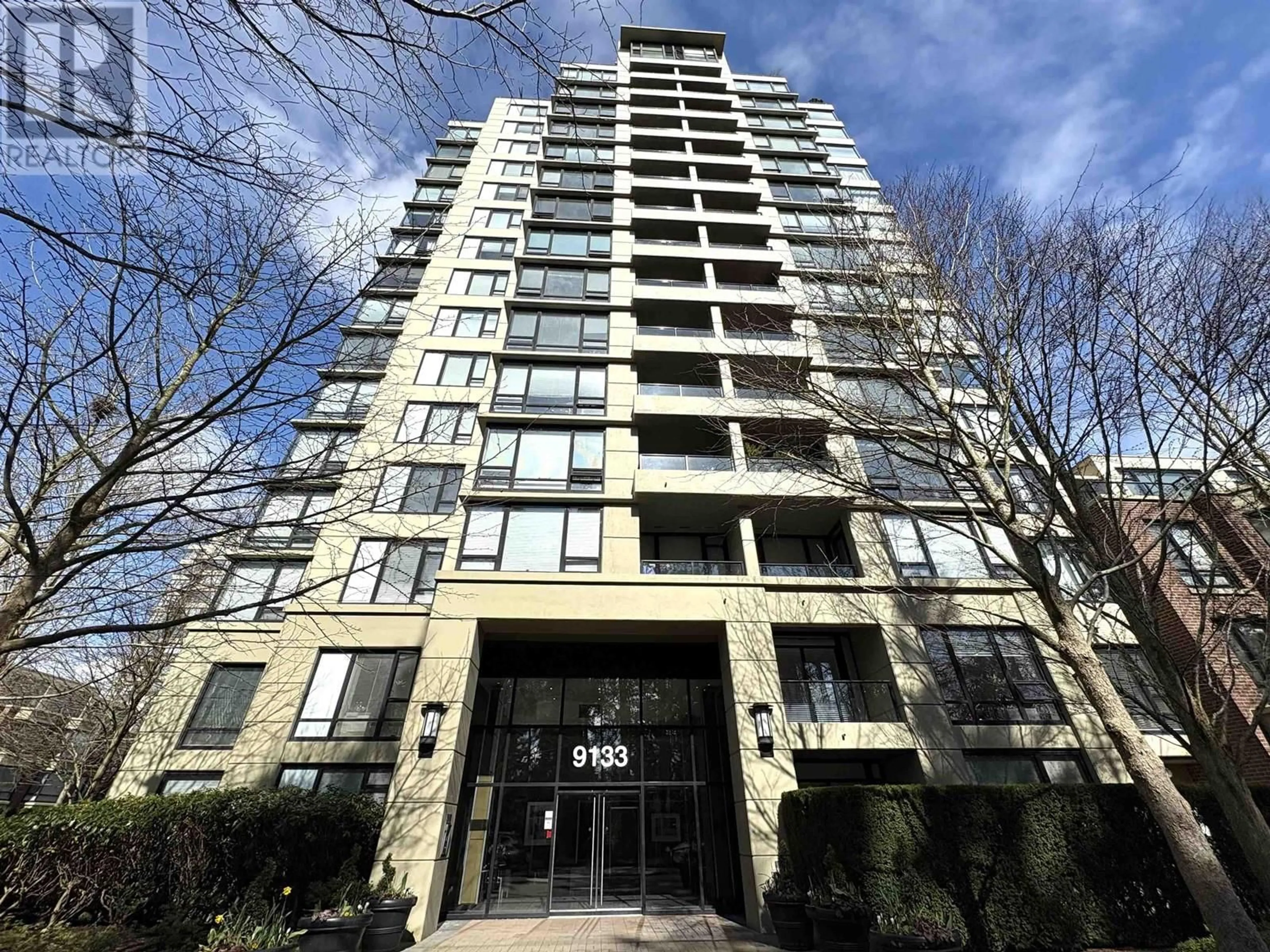 Indoor foyer for 1708 - 9133 HEMLOCK DRIVE, Richmond British Columbia V6Y4J9