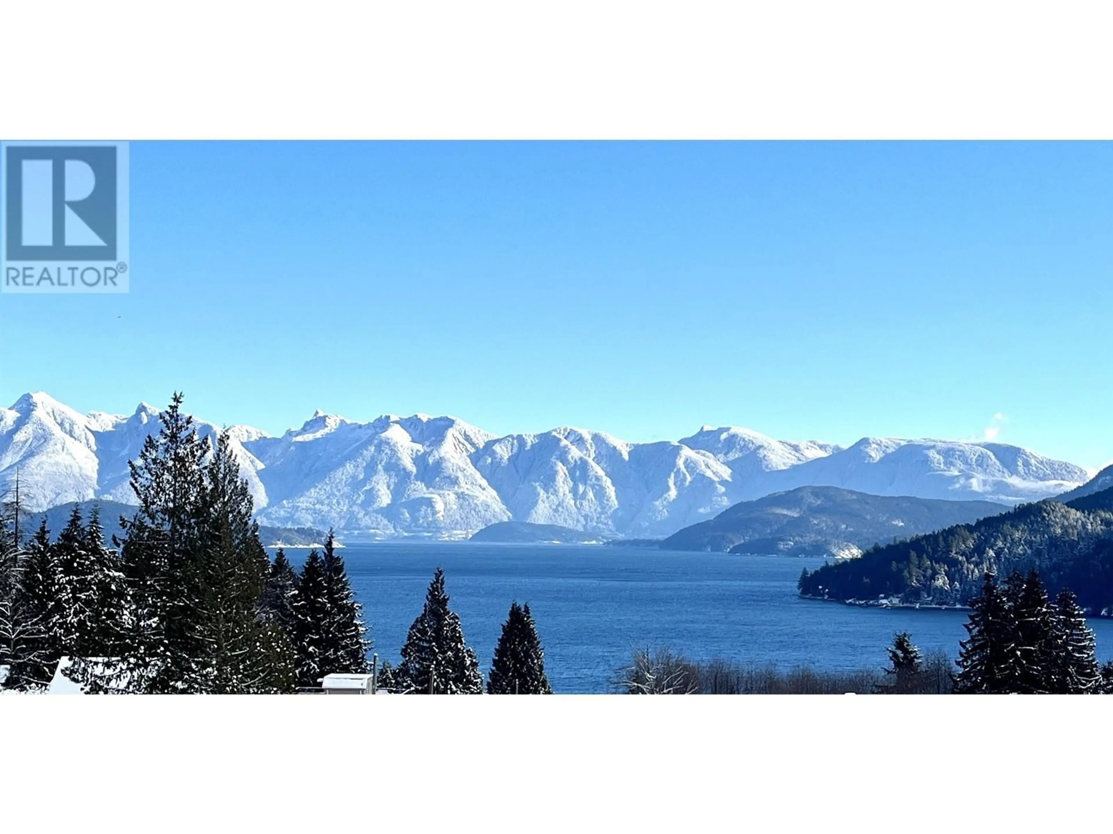 Blurry image for 605 WOODLAND AVENUE, Gibsons British Columbia V0N1V1