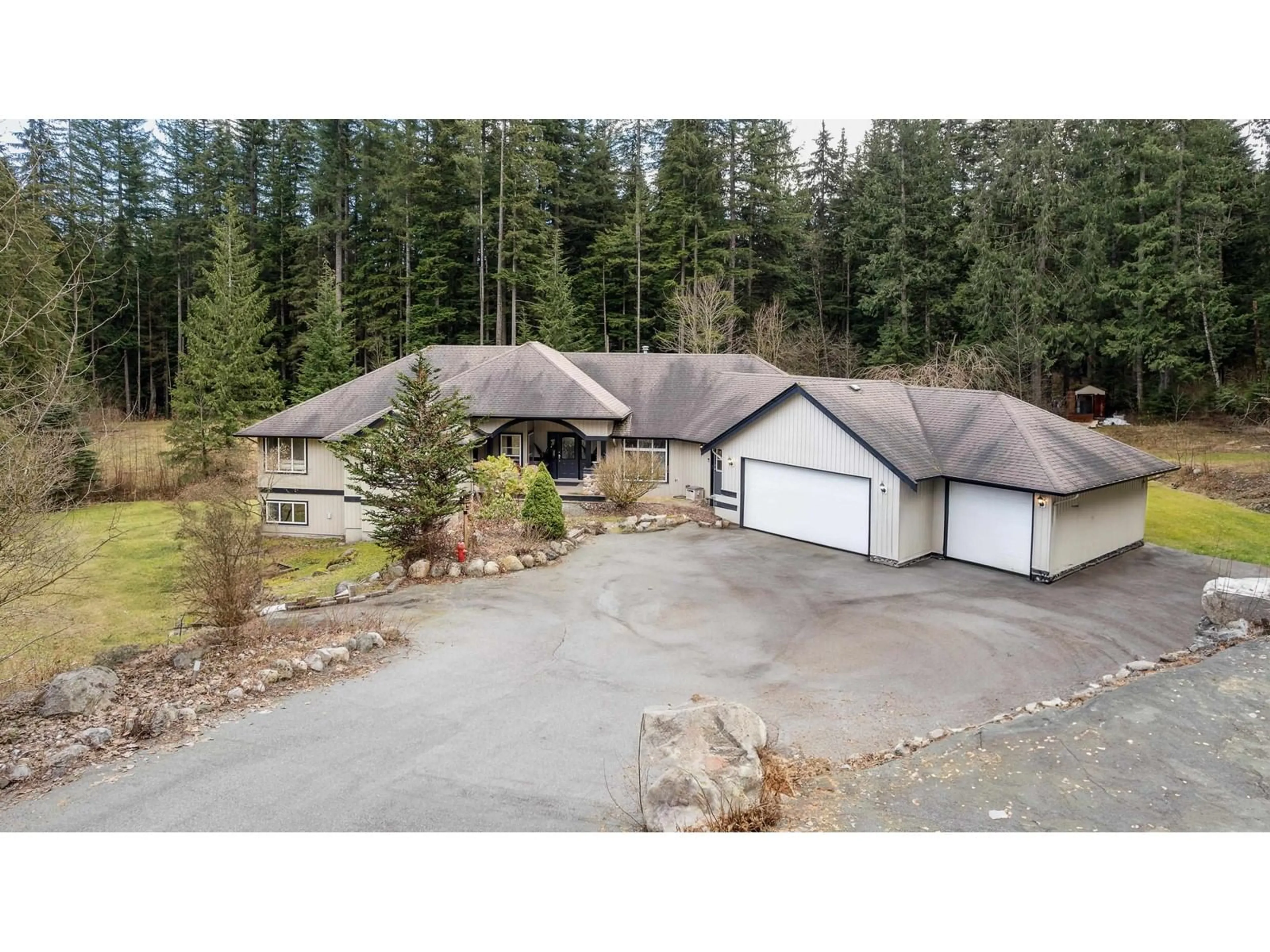 A pic from outside/outdoor area/front of a property/back of a property/a pic from drone, unknown for 12236 POWELL STREET, Mission British Columbia V4S1C1