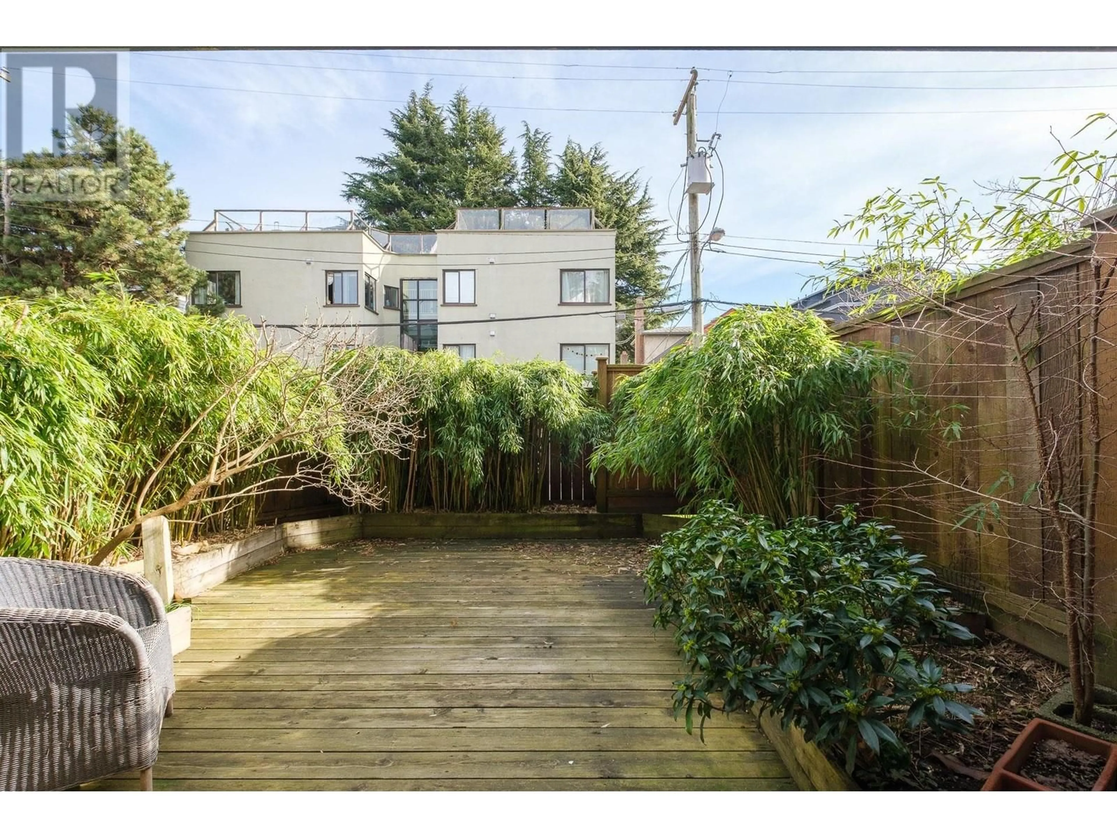 Patio, street for 106 1450 LABURNUM STREET, Vancouver British Columbia V6J3W3