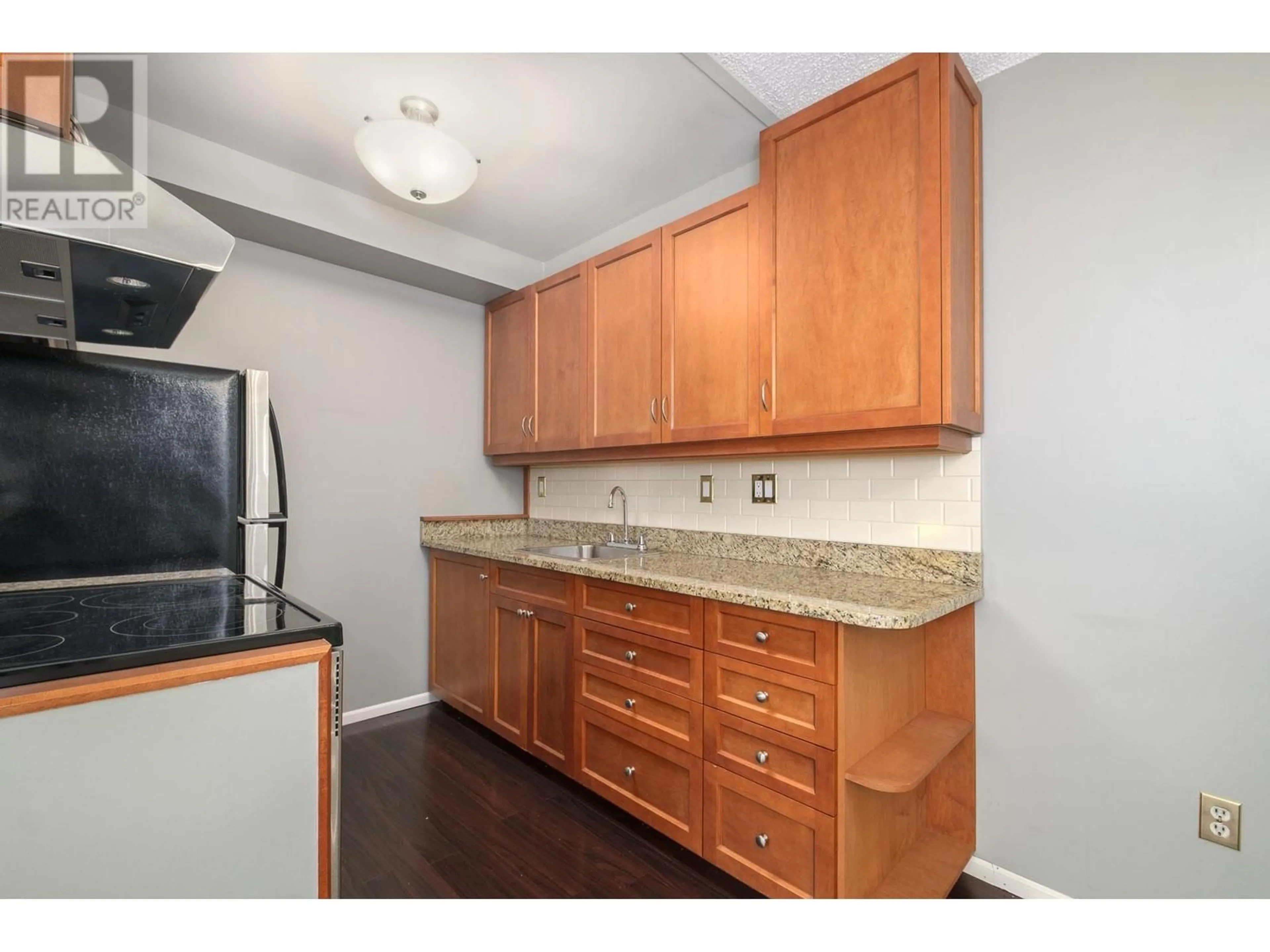 Standard kitchen, unknown for 106 1450 LABURNUM STREET, Vancouver British Columbia V6J3W3