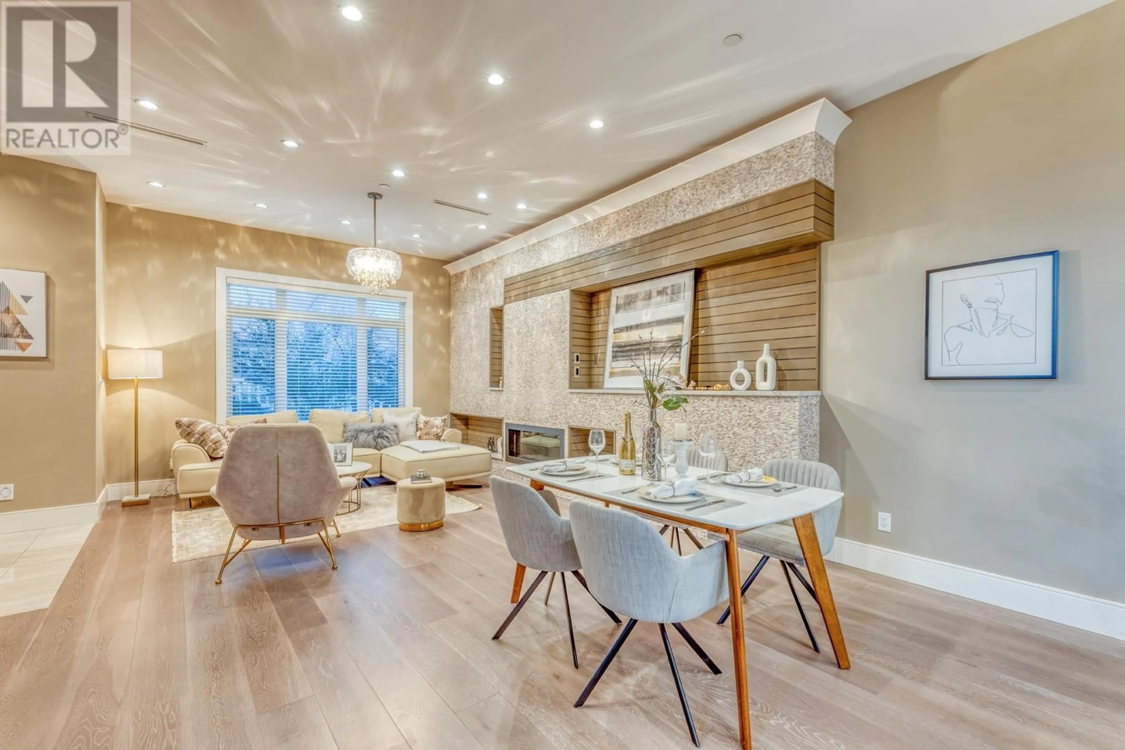 Dining room, wood/laminate floor for 3288 23RD AVENUE, Vancouver British Columbia V6L1P9