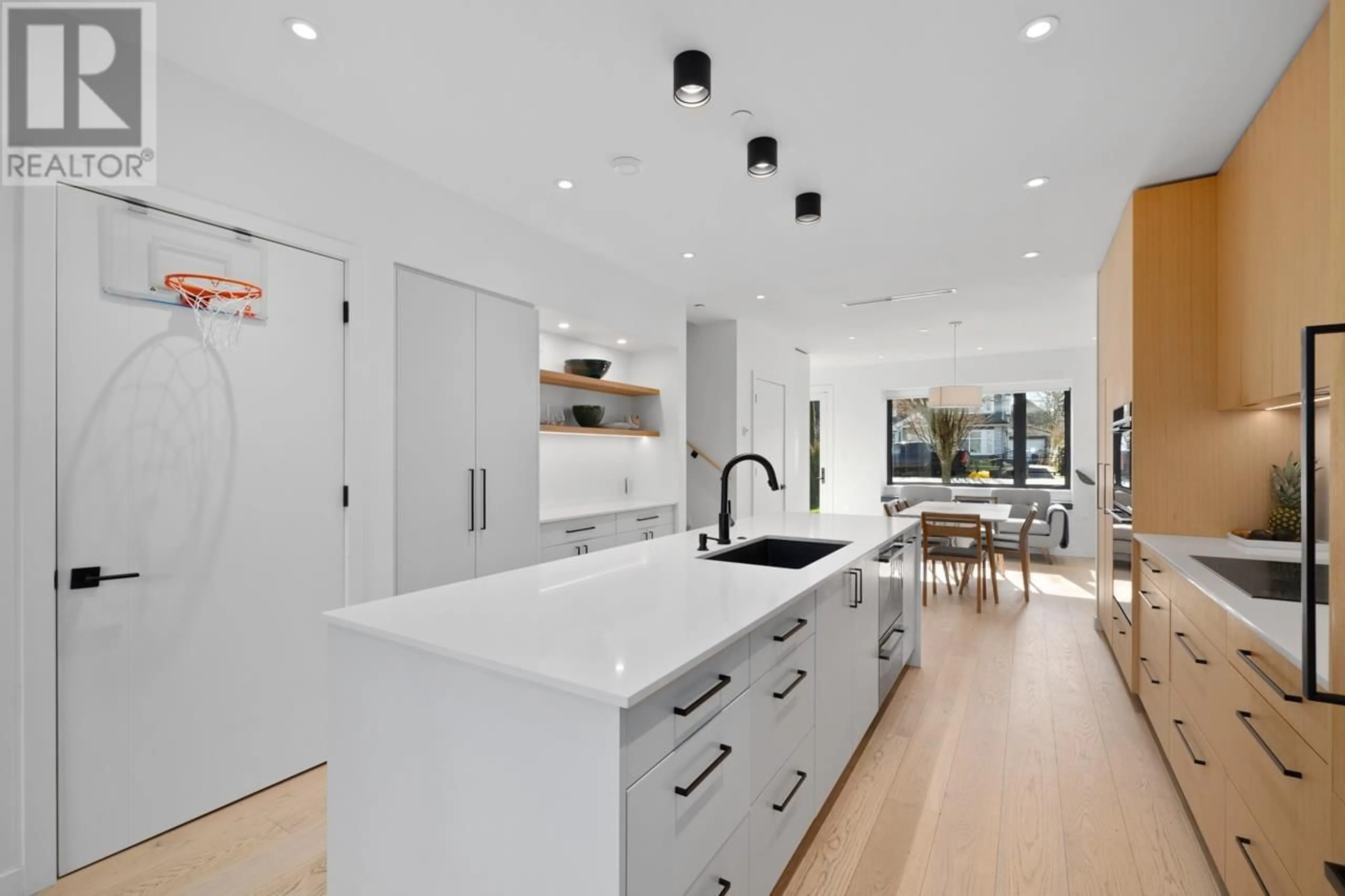 Contemporary kitchen, ceramic/tile floor for 521 E 20TH AVENUE, Vancouver British Columbia V5V1M7