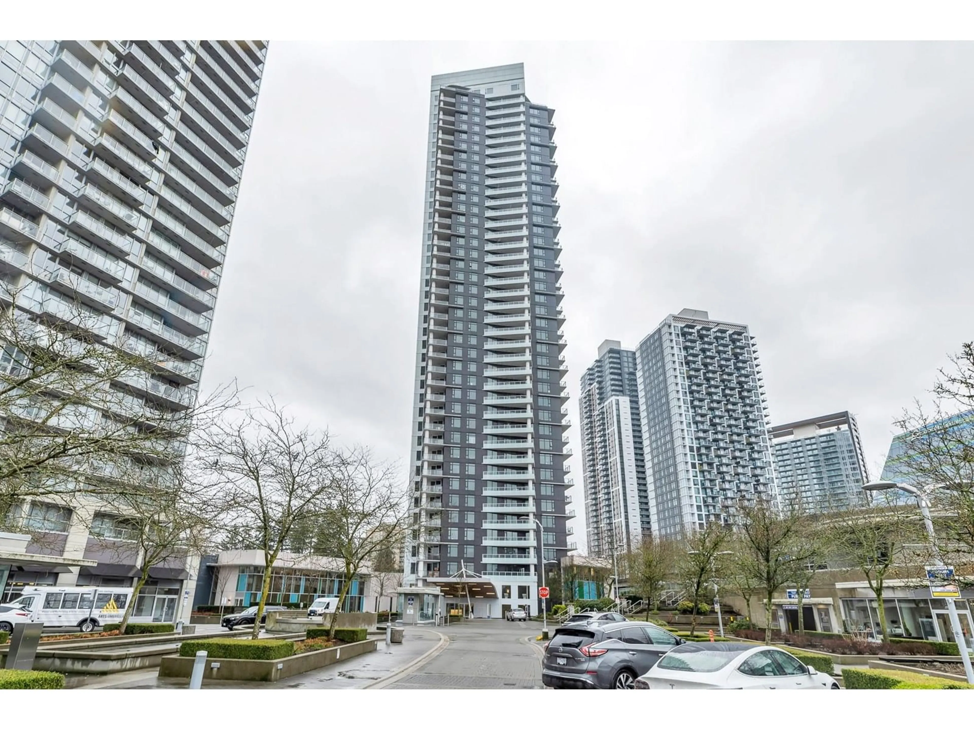 Unknown for 1805 - 9887 WHALLEY, Surrey British Columbia V3T0P4
