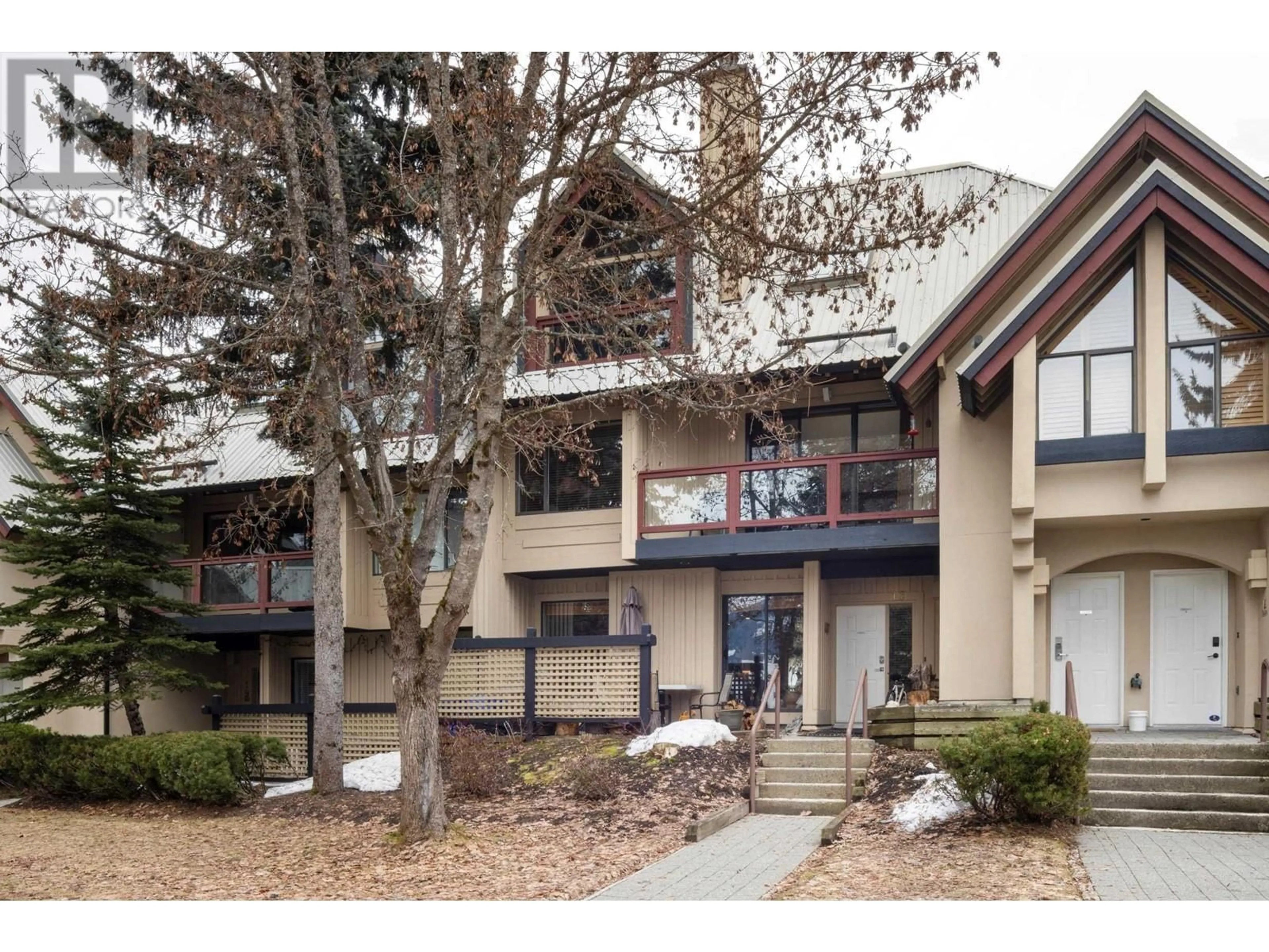 Indoor foyer for 18 - 4637 BLACKCOMB WAY, Whistler British Columbia V8E0Y6