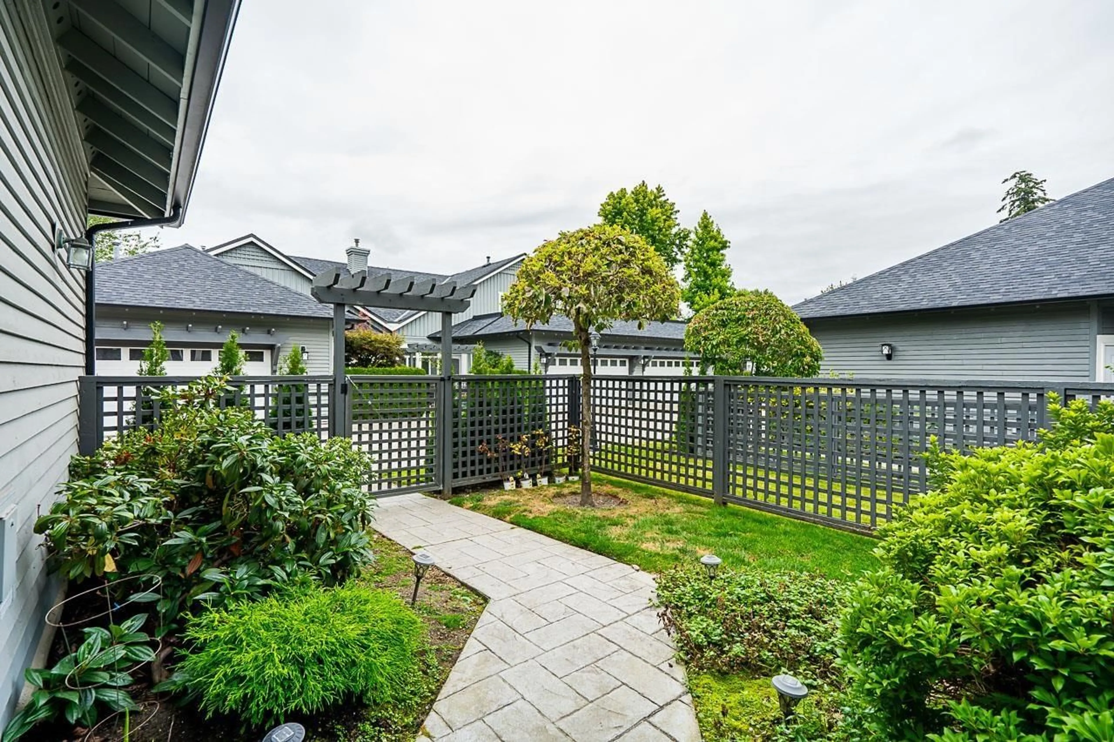 Patio, street for 29 - 14909 32, Surrey British Columbia V4P1A4