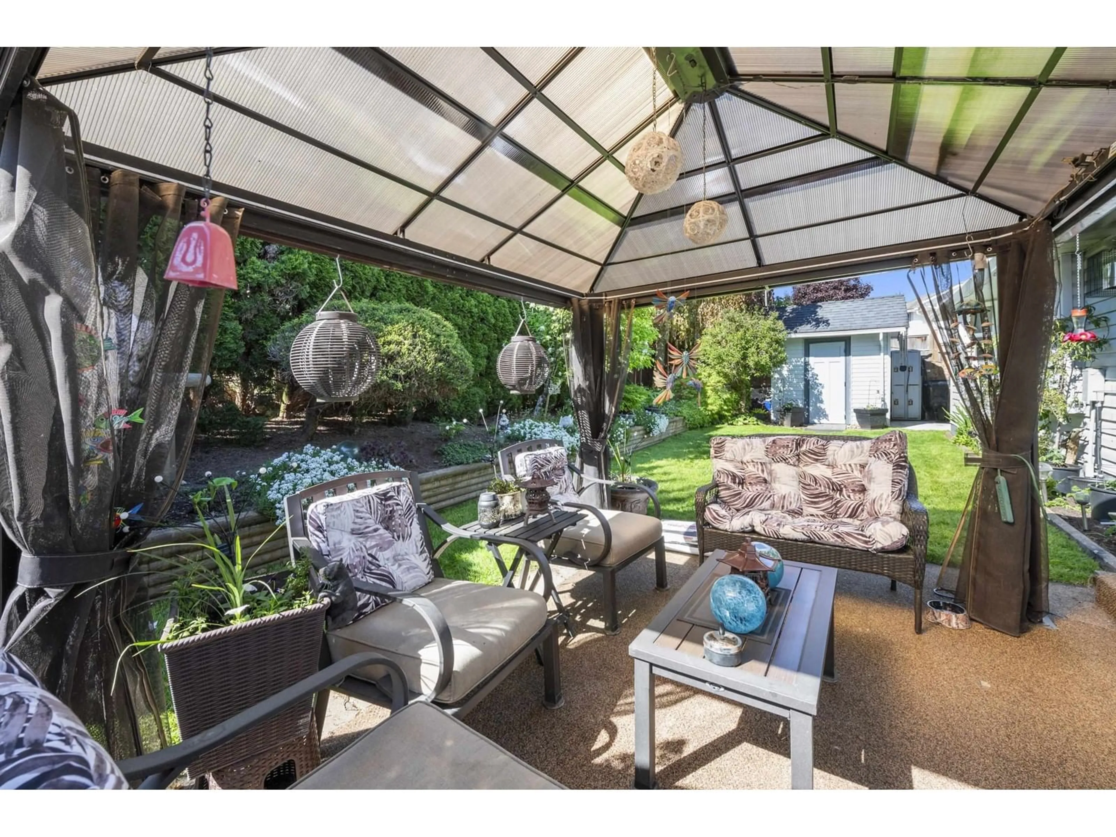 Patio, street for 32236 ROGERS, Abbotsford British Columbia V2T5B6