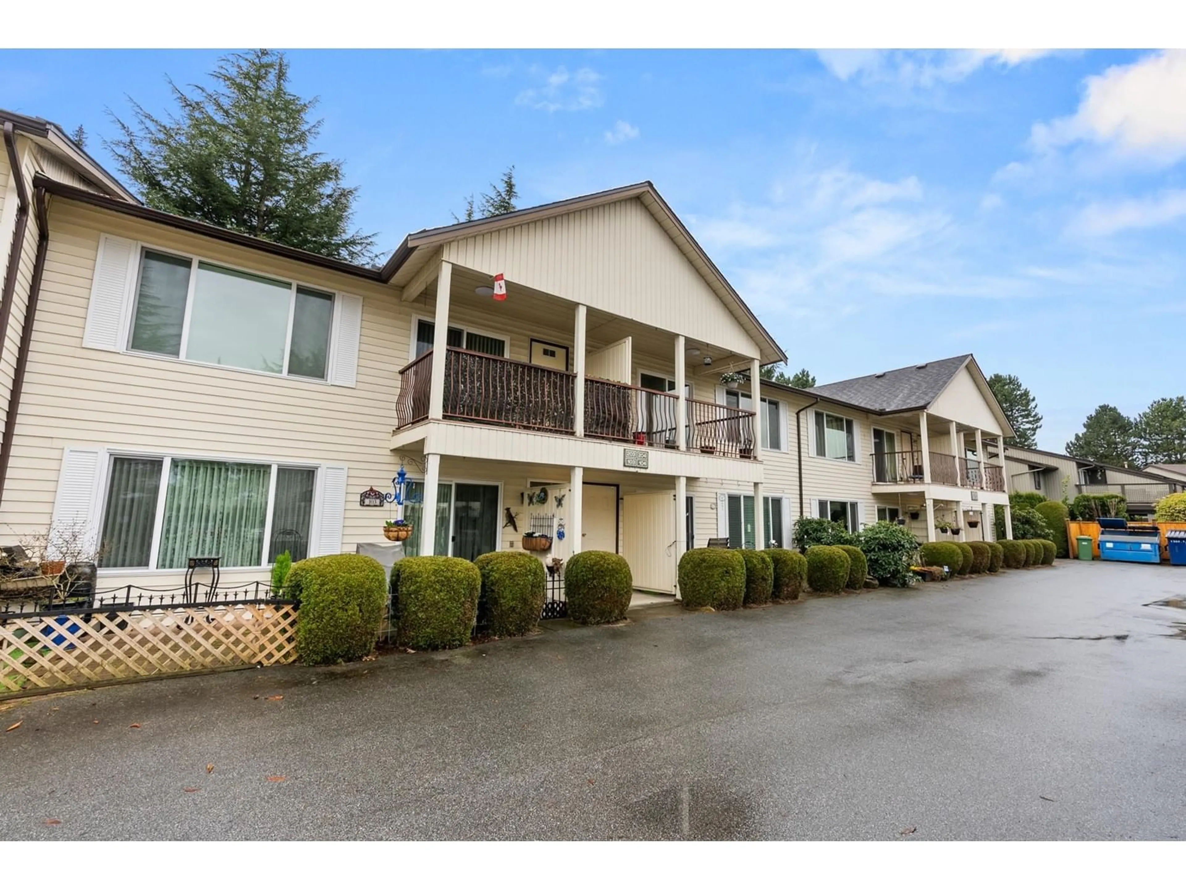 Patio, unknown for 203 - 2853 BOURQUIN WEST, Abbotsford British Columbia V2S6H6