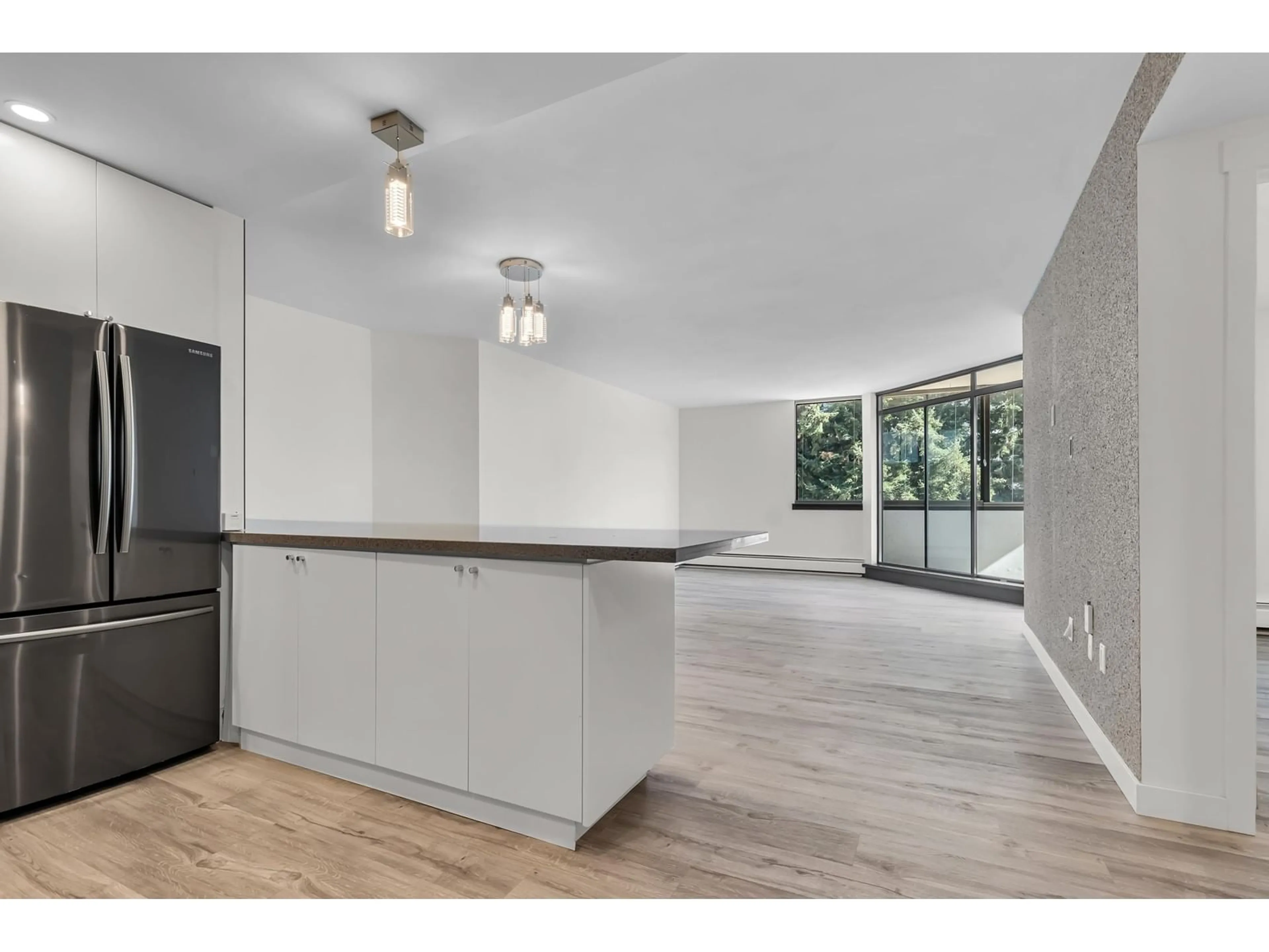 Open concept kitchen, unknown for 504 - 1480 FOSTER, White Rock British Columbia V4B3X7