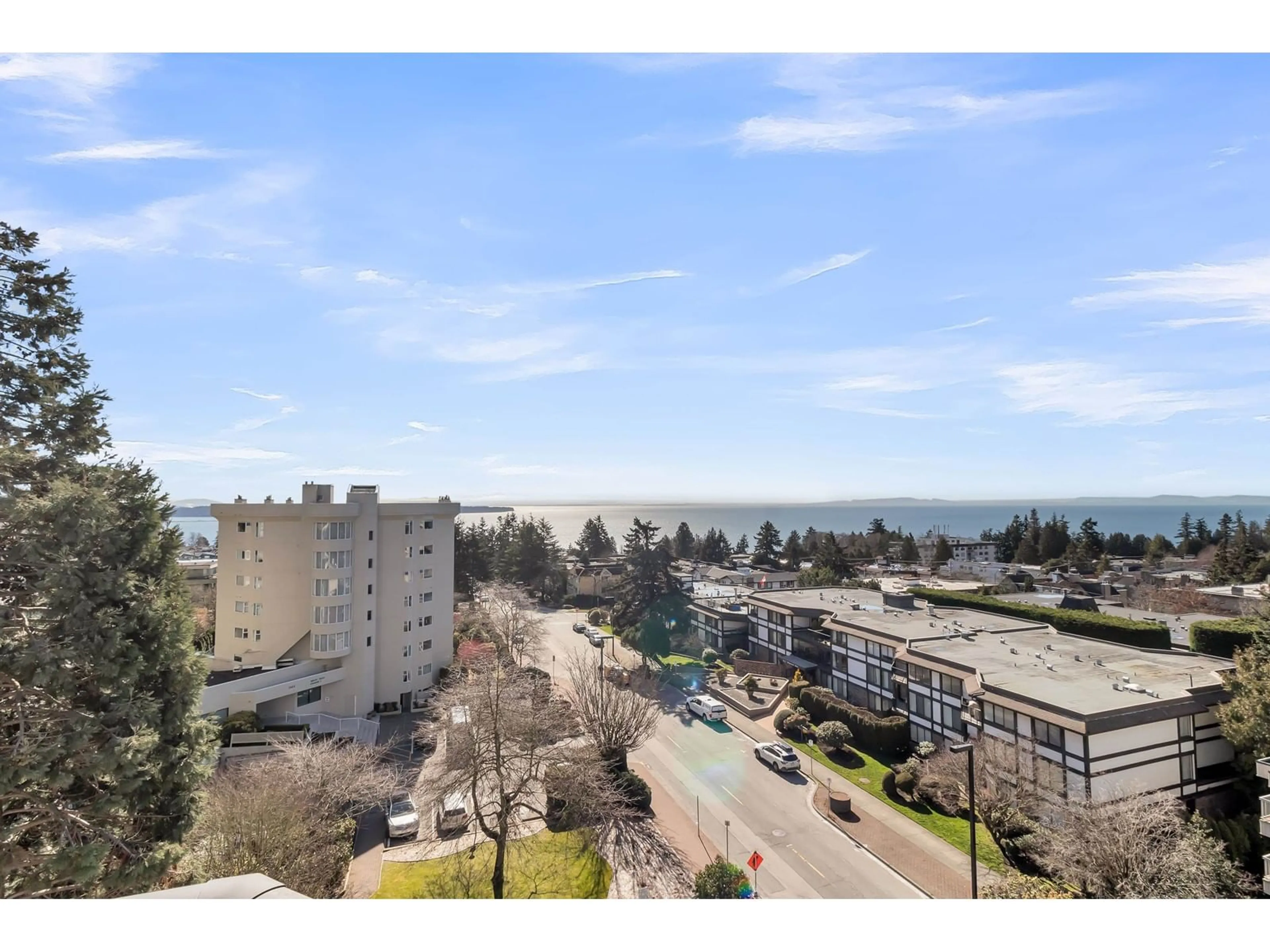 A pic from outside/outdoor area/front of a property/back of a property/a pic from drone, water/lake/river/ocean view for 504 - 1480 FOSTER, White Rock British Columbia V4B3X7