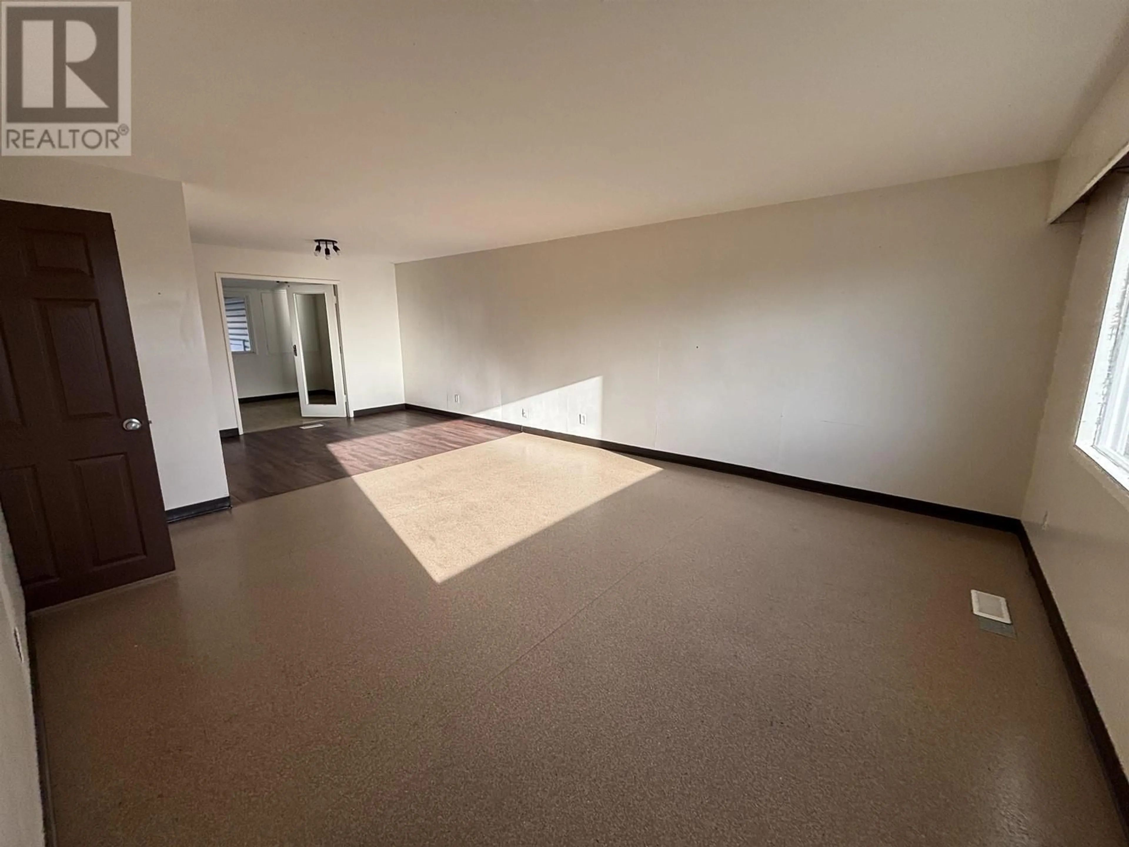 A pic of a room for 887 DOUGLAS STREET, Prince George British Columbia V2M2M6