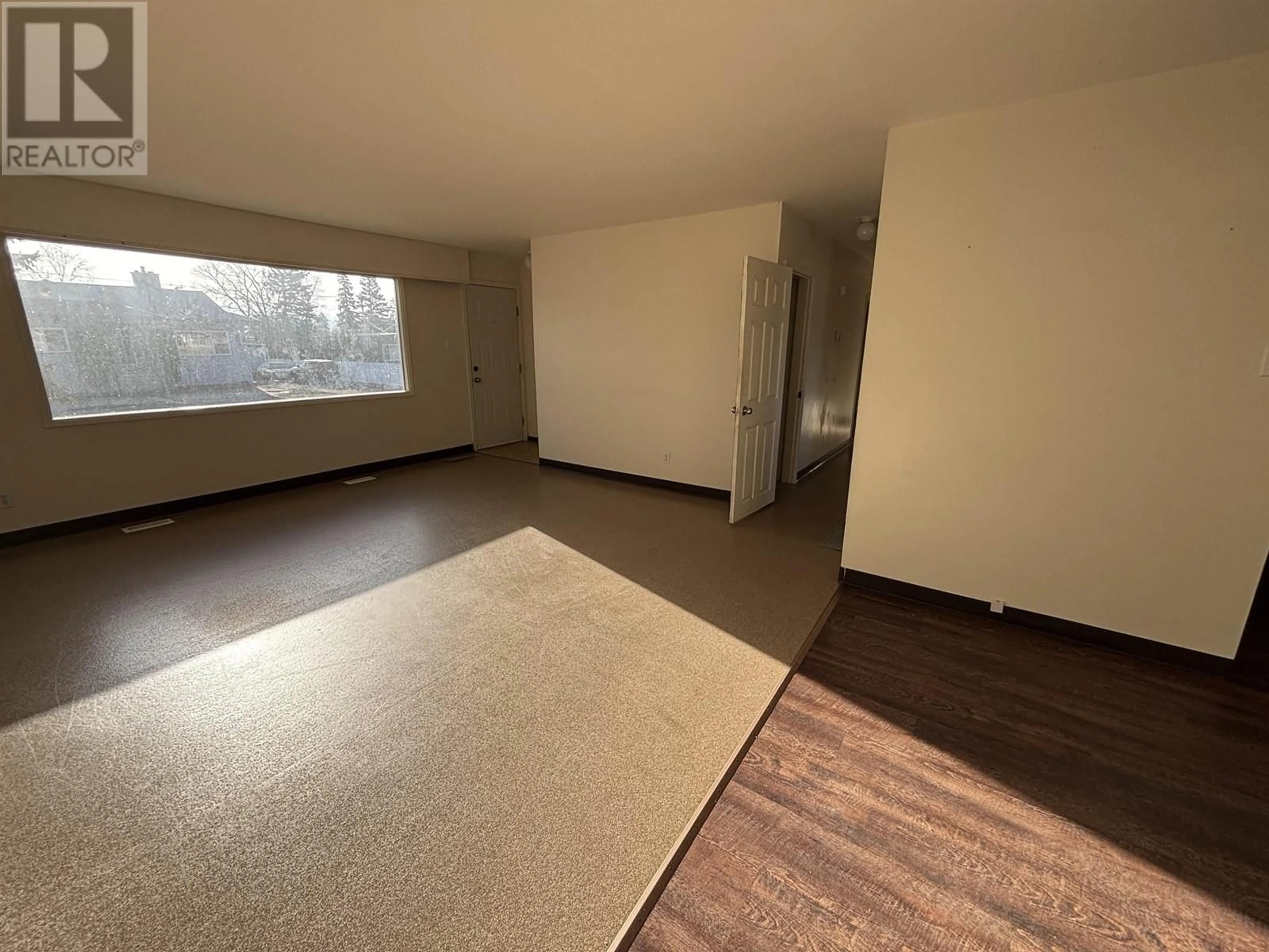 A pic of a room for 887 DOUGLAS STREET, Prince George British Columbia V2M2M6