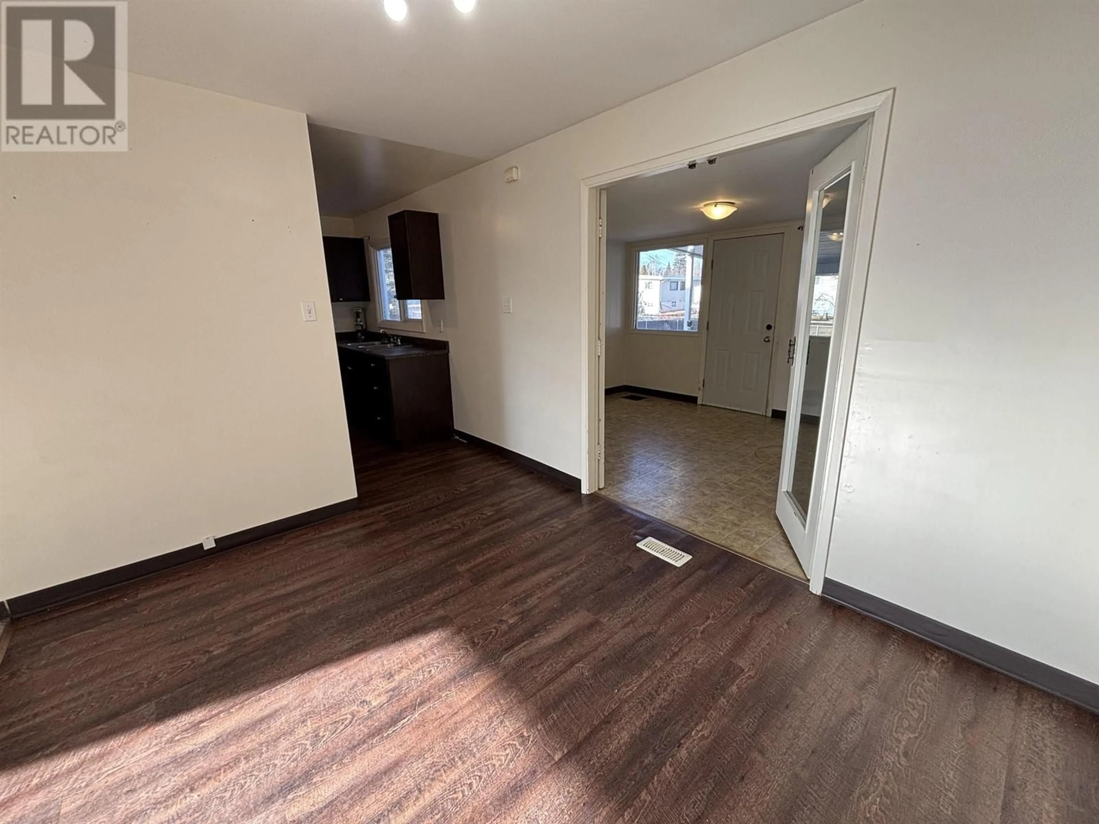 A pic of a room for 887 DOUGLAS STREET, Prince George British Columbia V2M2M6