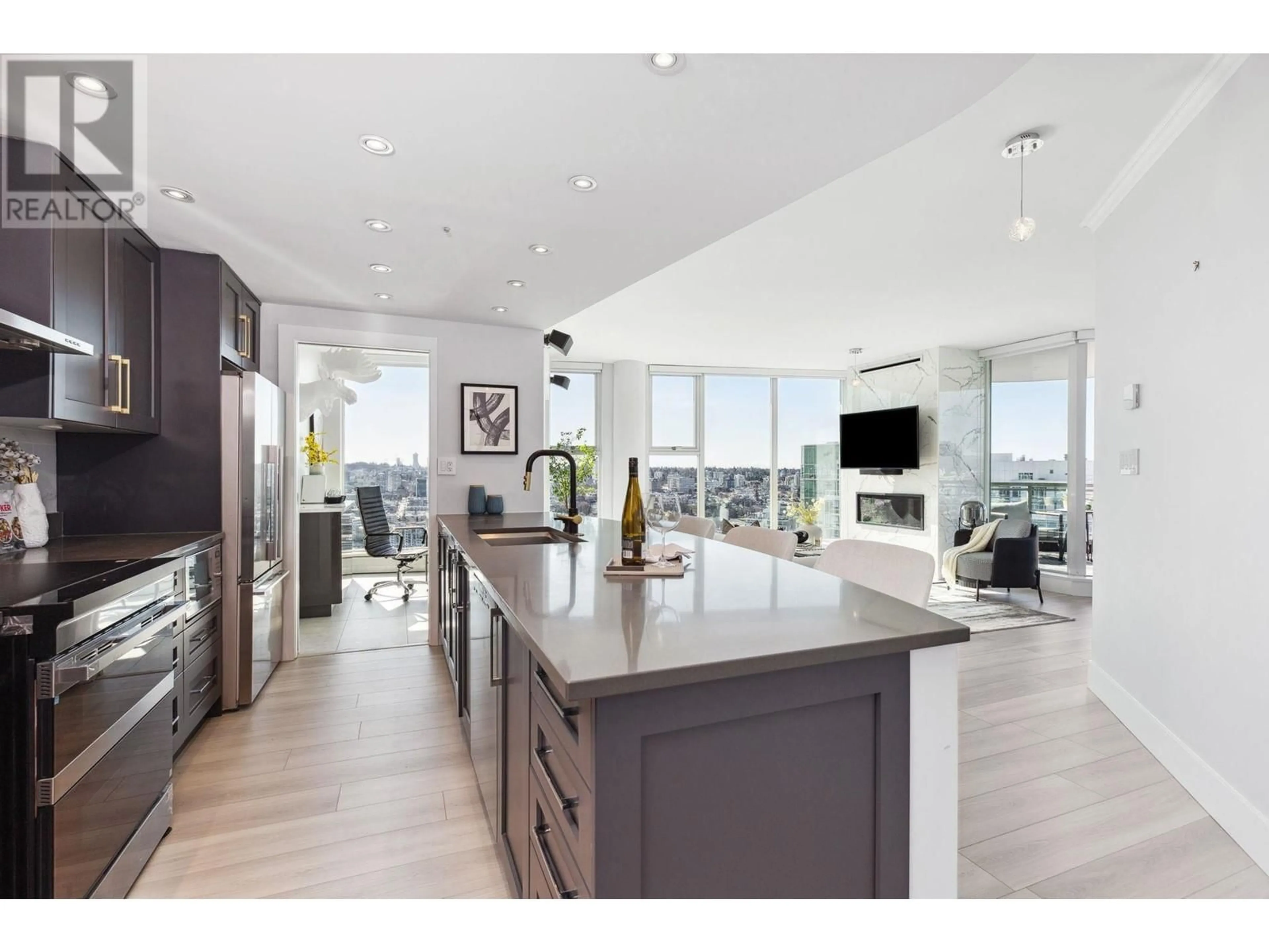 Open concept kitchen, unknown for 3801 1009 EXPO BOULEVARD, Vancouver British Columbia V6Z2V9