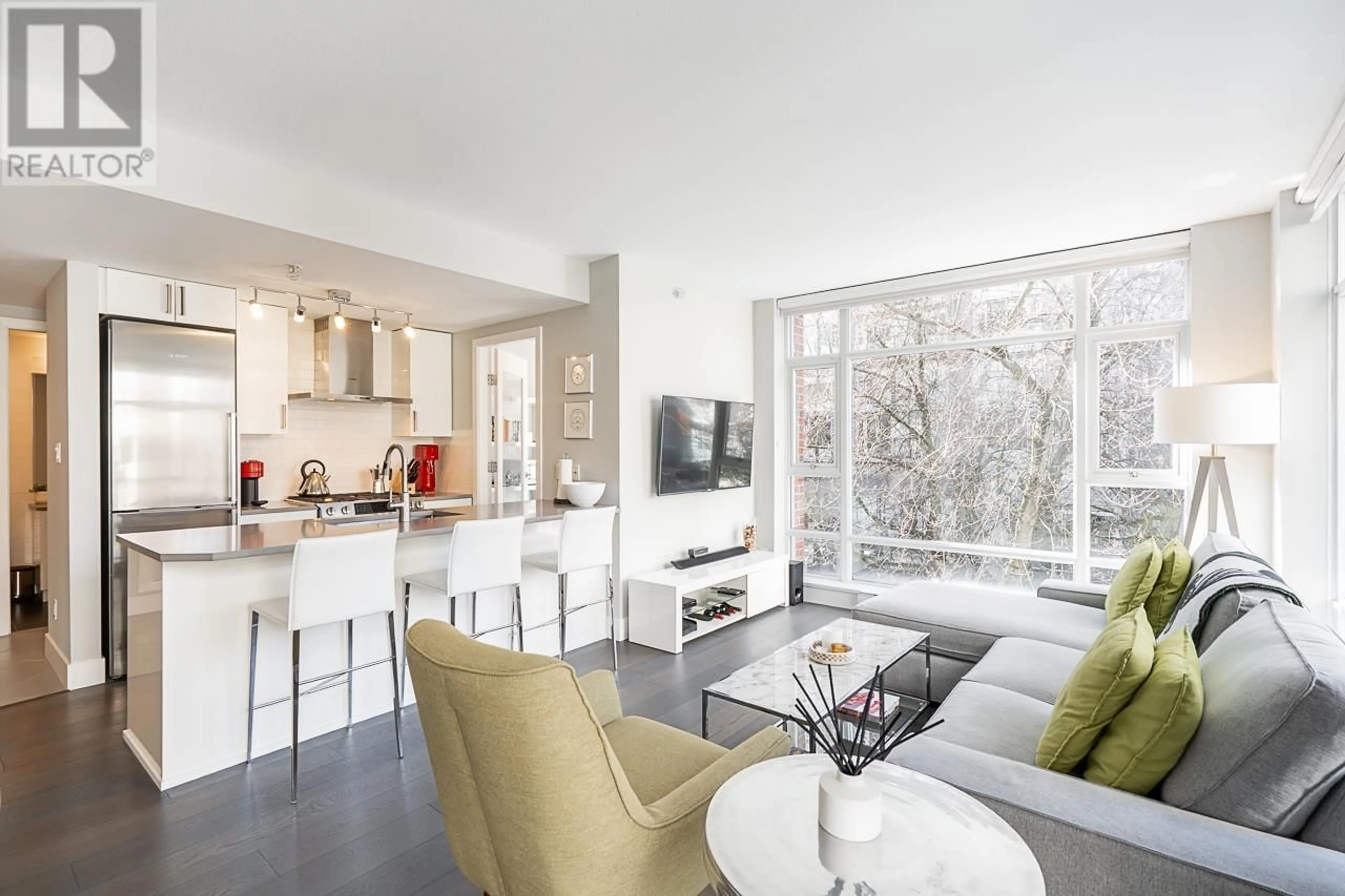 Open concept kitchen, unknown for 306 - 988 RICHARDS STREET, Vancouver British Columbia V6B8R2