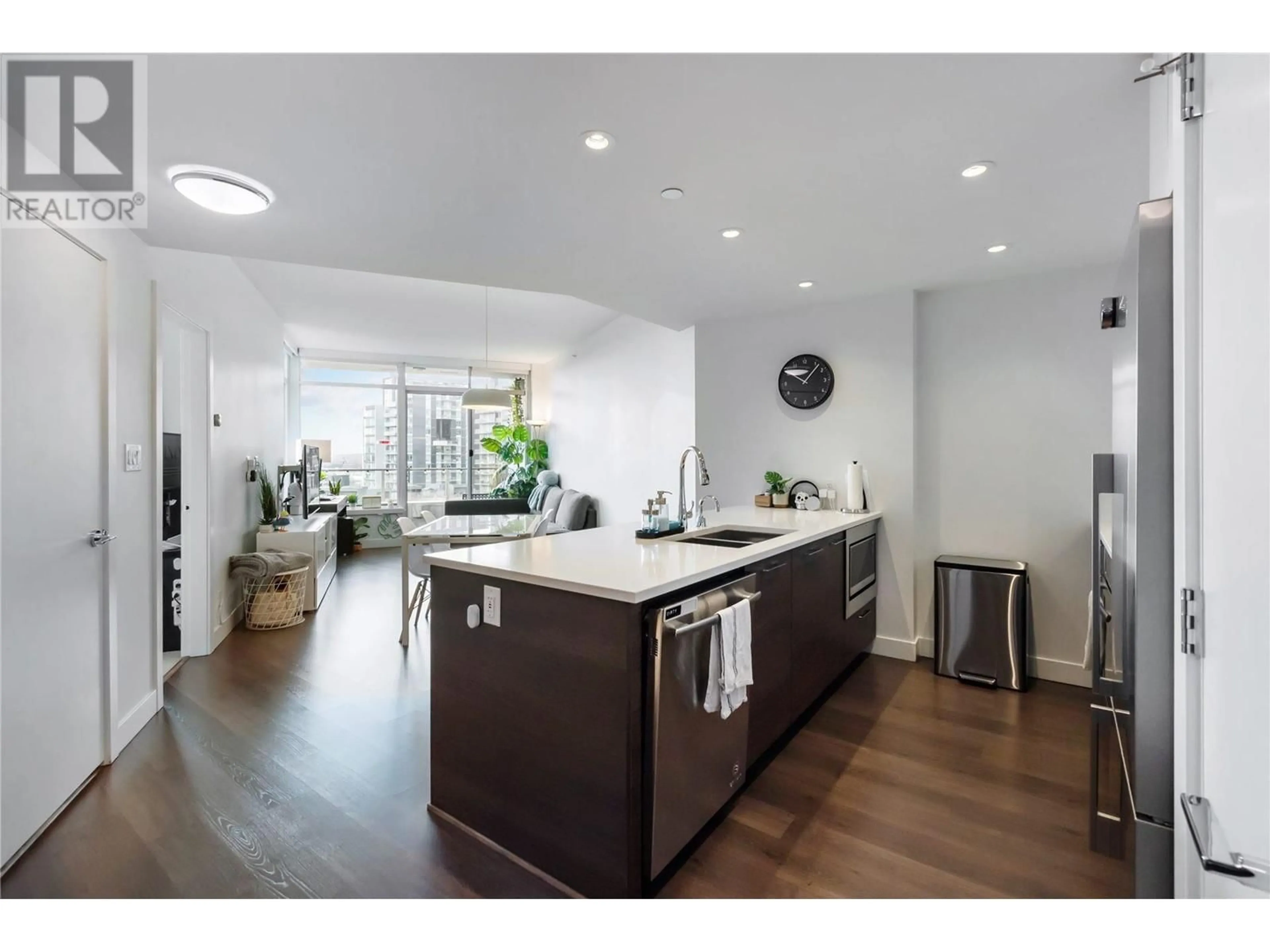 Open concept kitchen, unknown for 910 - 3557 SAWMILL CRESCENT, Vancouver British Columbia V5S0E2
