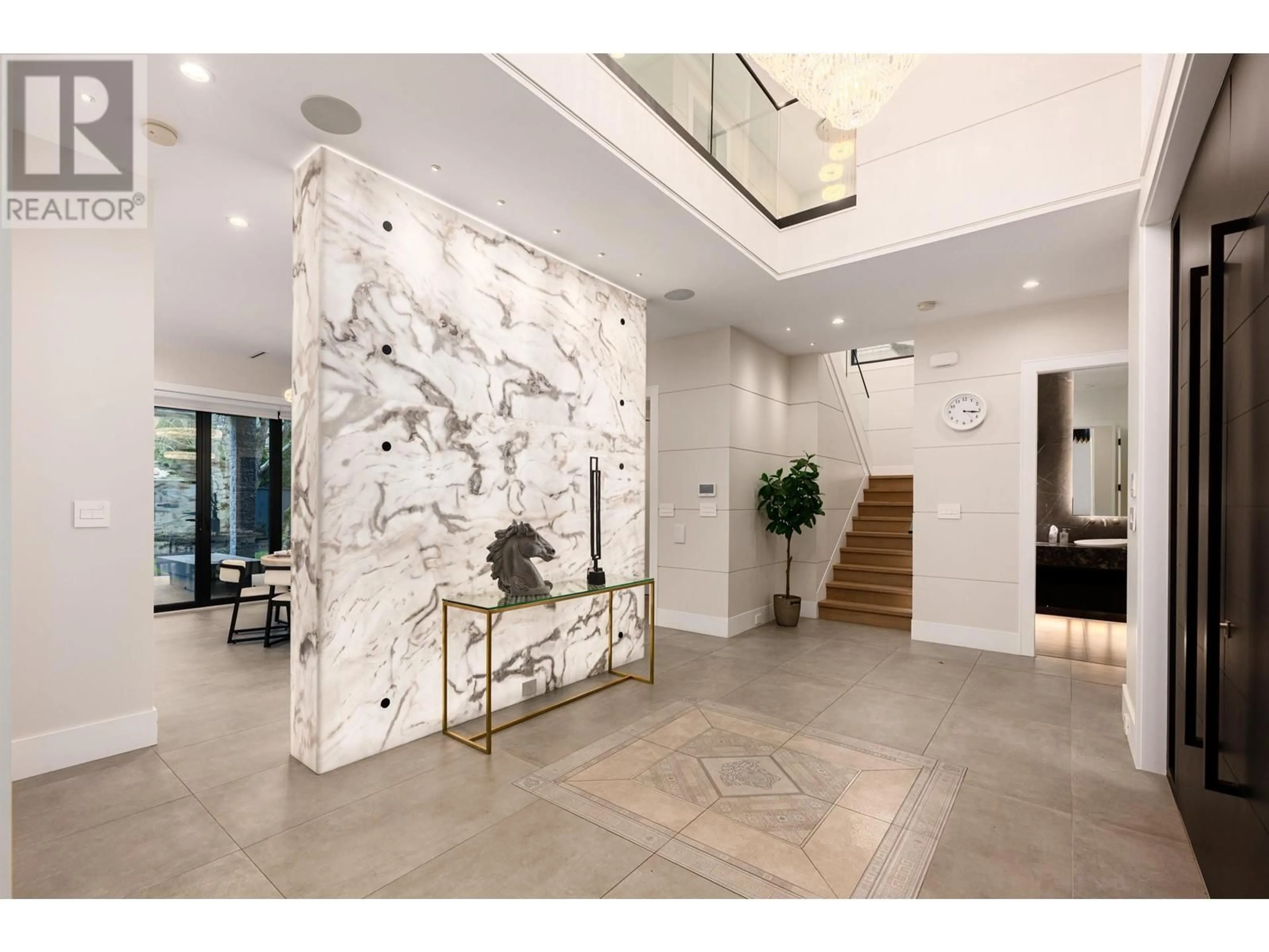 Indoor foyer for 8411 SUNNYWOOD DRIVE, Richmond British Columbia V6Y3G4