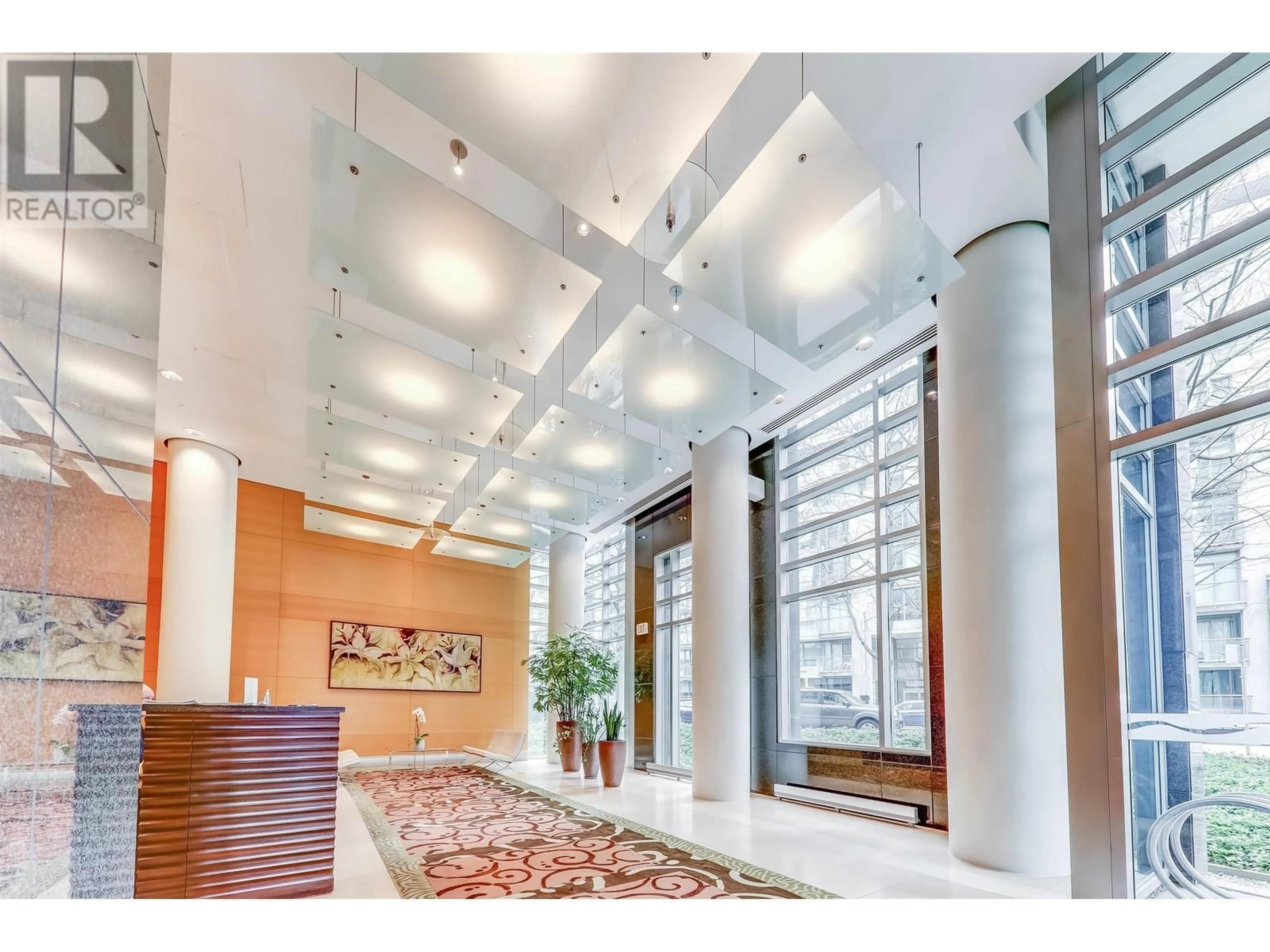Indoor foyer for 402 - 590 NICOLA STREET, Vancouver British Columbia V6G3J8