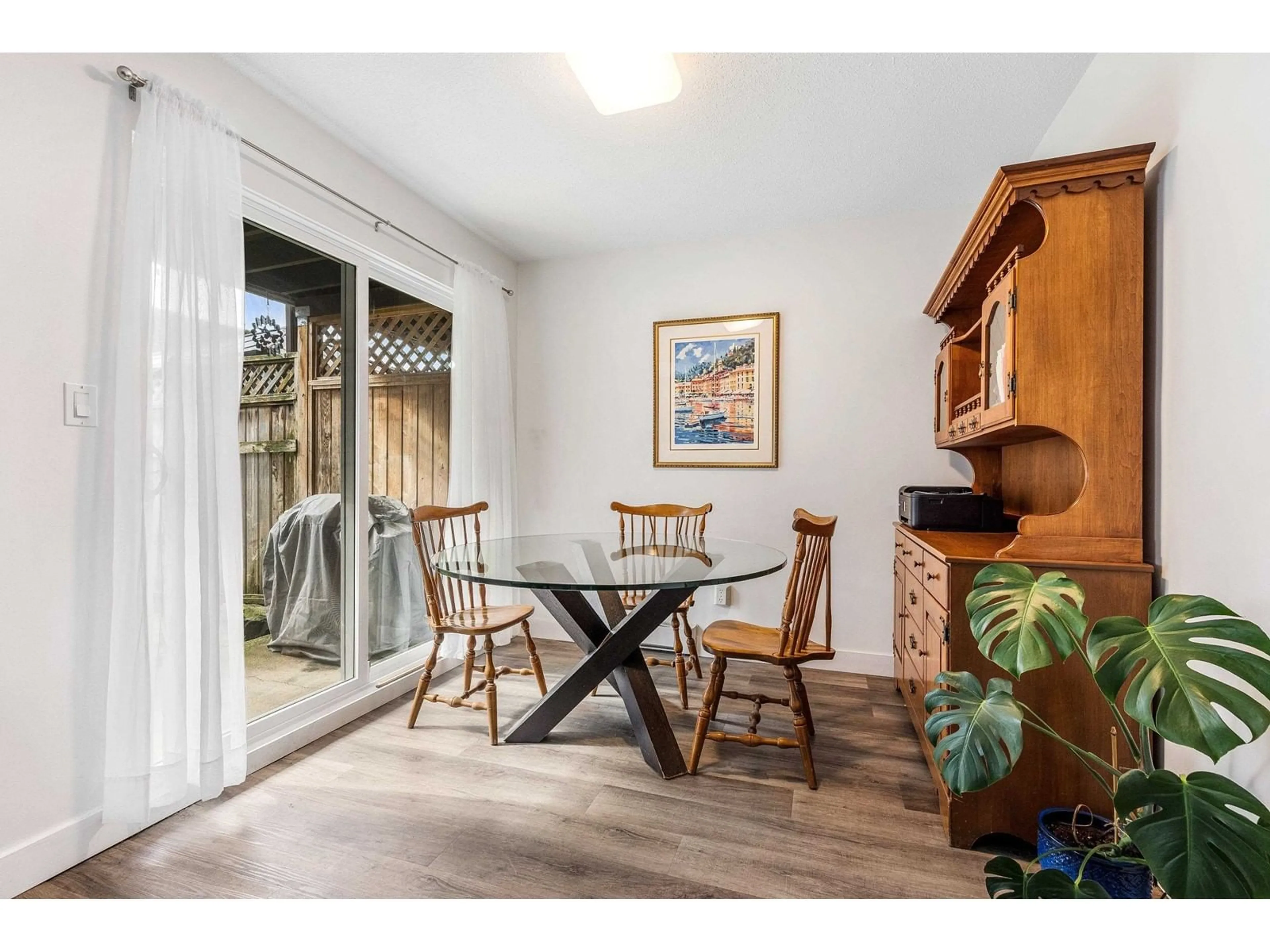 Dining room, wood/laminate floor for 305 - 27411 28, Langley British Columbia V4W3V2