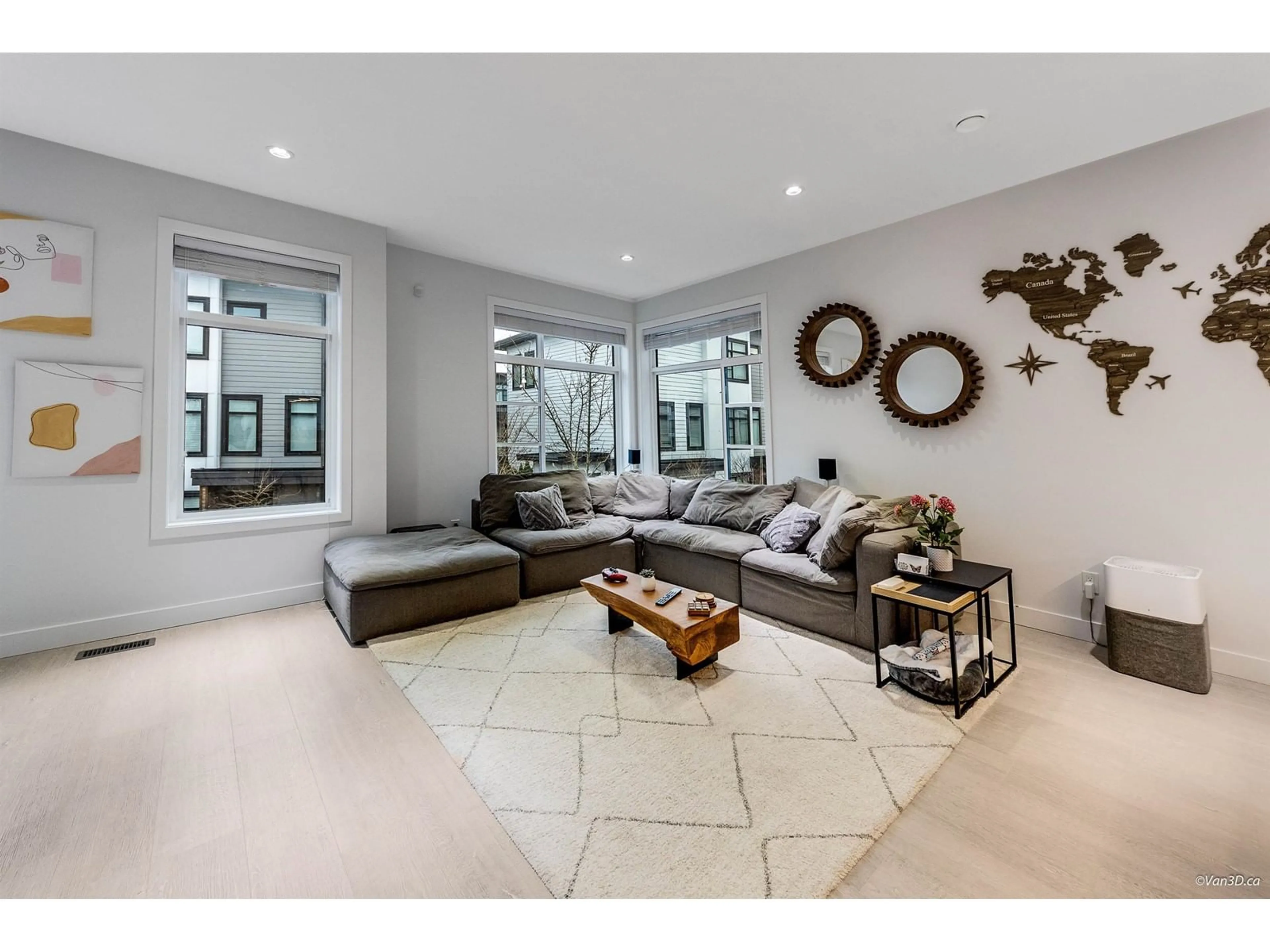Living room with furniture, unknown for 25 - 7127 193A, Surrey British Columbia V4N6V9