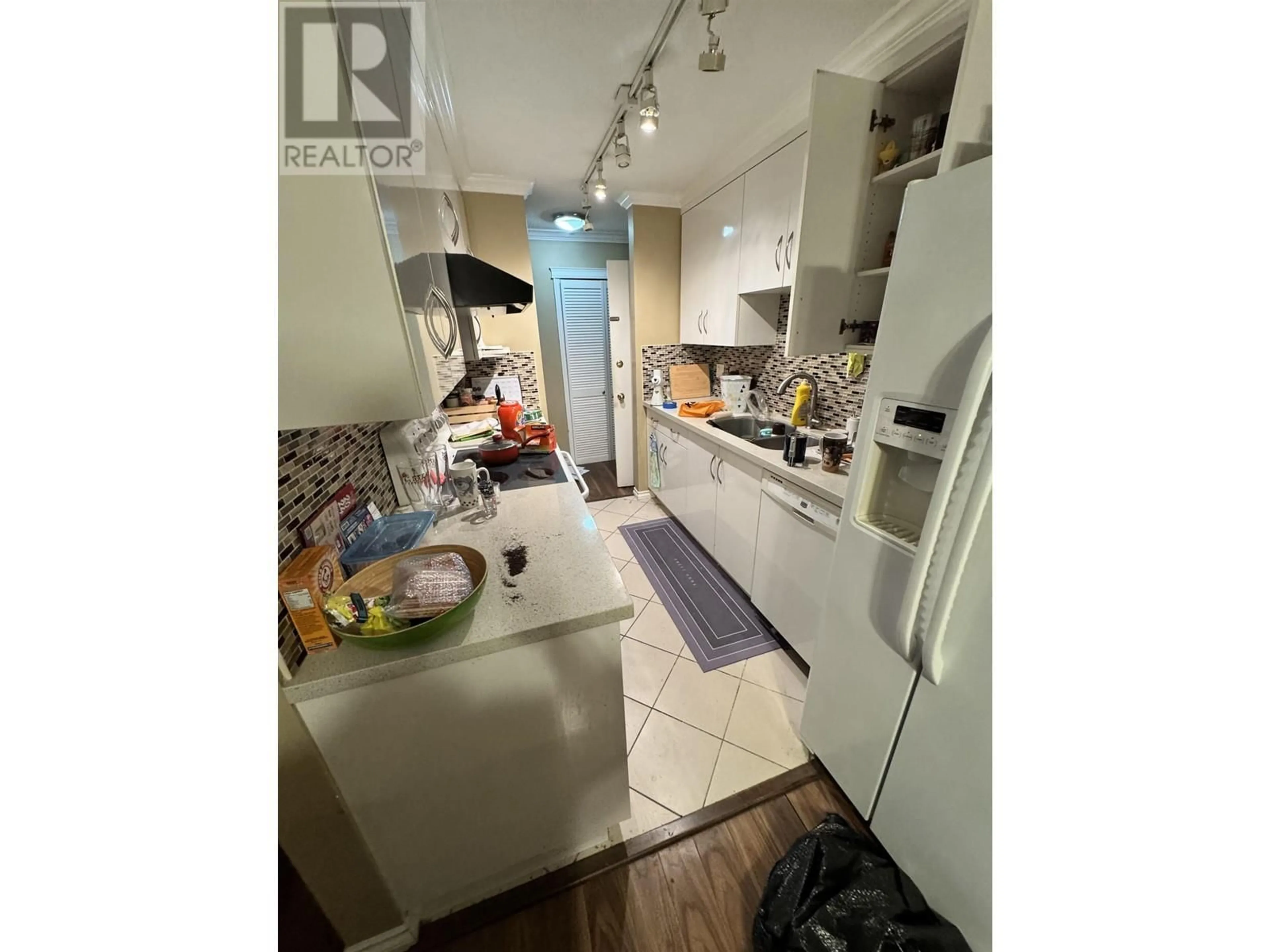Standard kitchen, unknown for 101 - 6420 BUSWELL STREET, Richmond British Columbia V6Y2E9