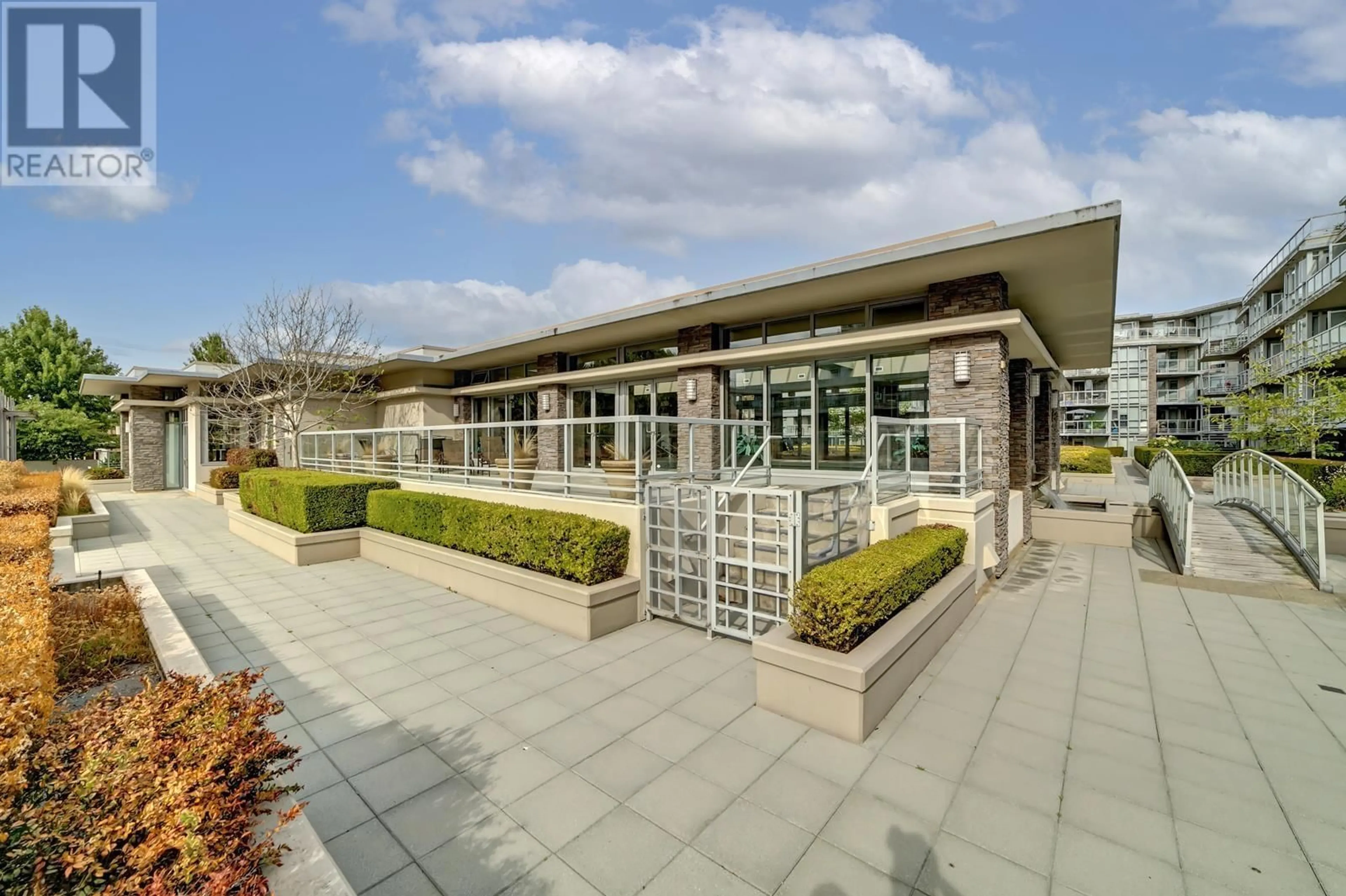 Patio, building for 610 - 9373 HEMLOCK DRIVE, Richmond British Columbia V6Y0A9