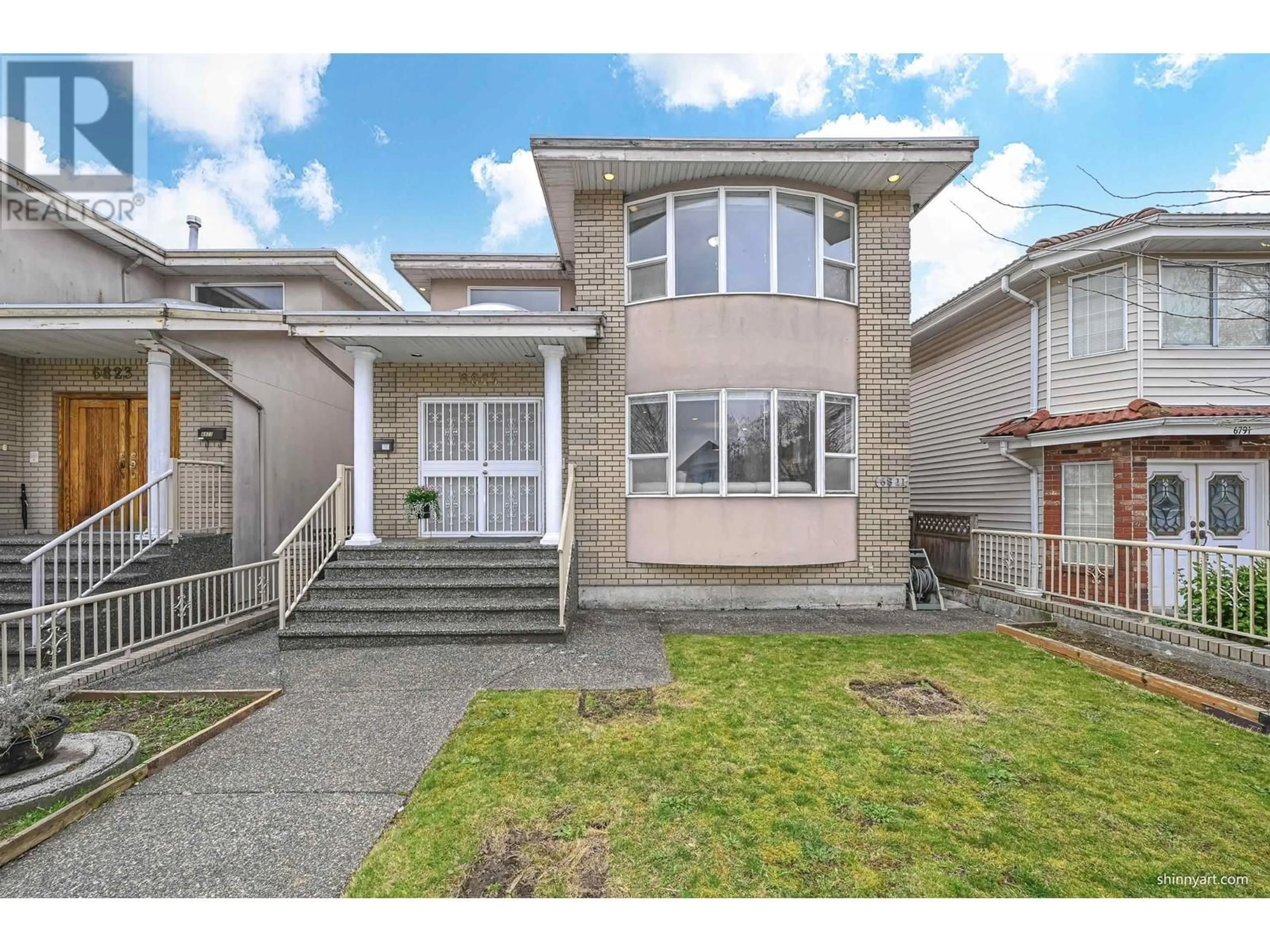 Home with vinyl exterior material, street for 6813 INVERNESS STREET, Vancouver British Columbia V5X4G3