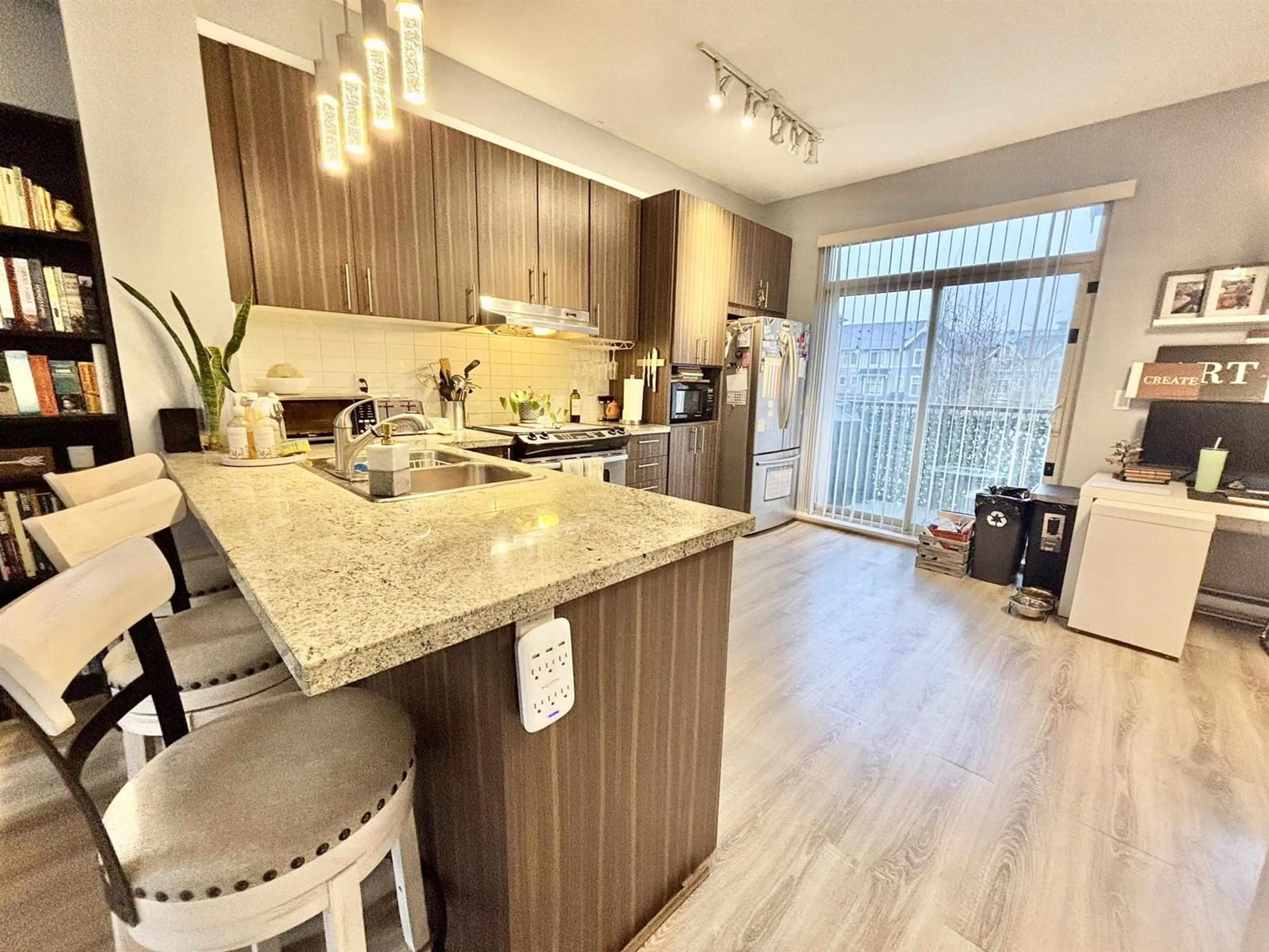 Open concept kitchen, unknown for 40 - 31098 WESTRIDGE, Abbotsford British Columbia V2T0C2