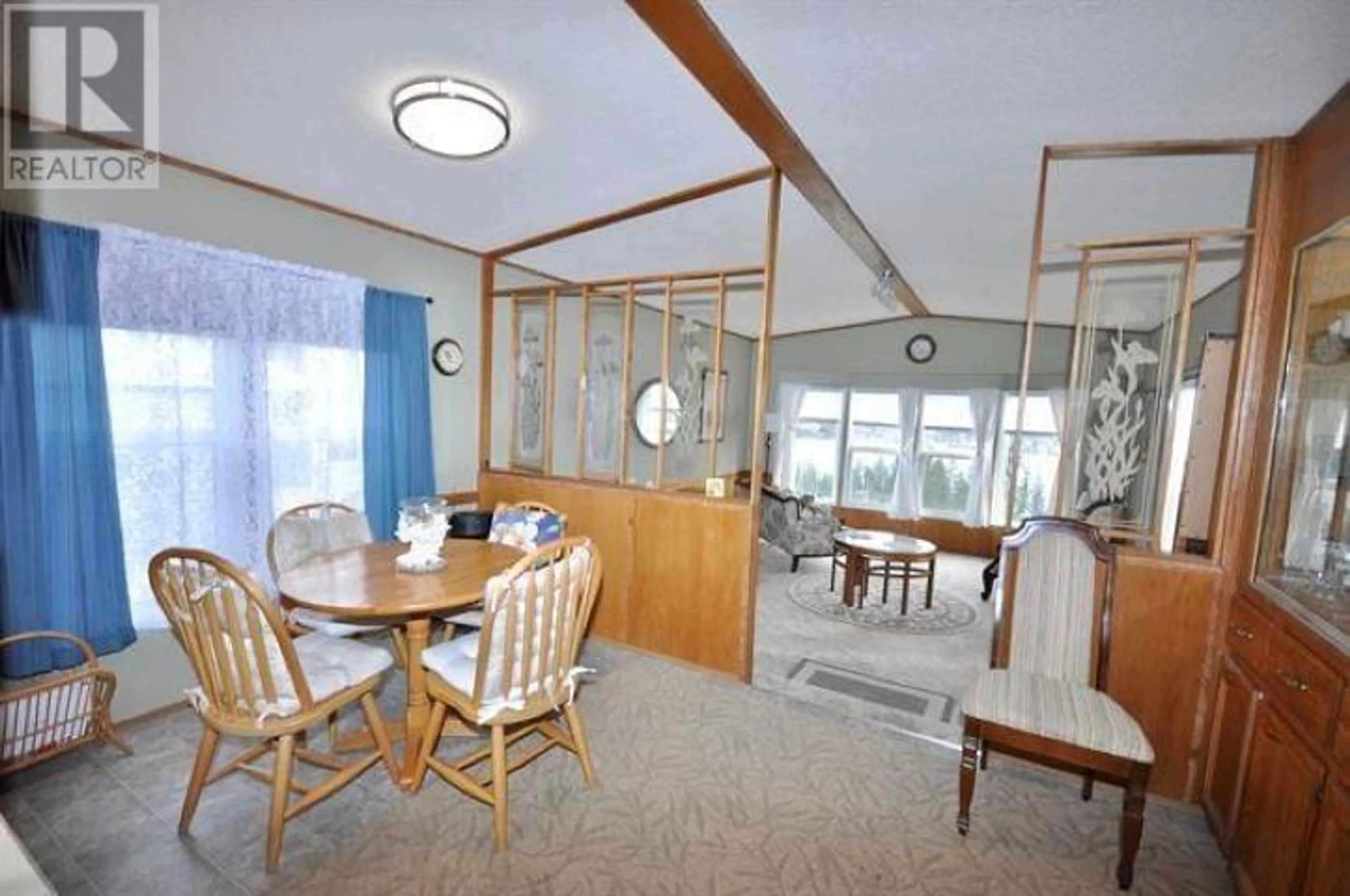 Dining room, wood/laminate floor for 59 1700 S BROADWAY AVENUE, Williams Lake British Columbia V2G2B5