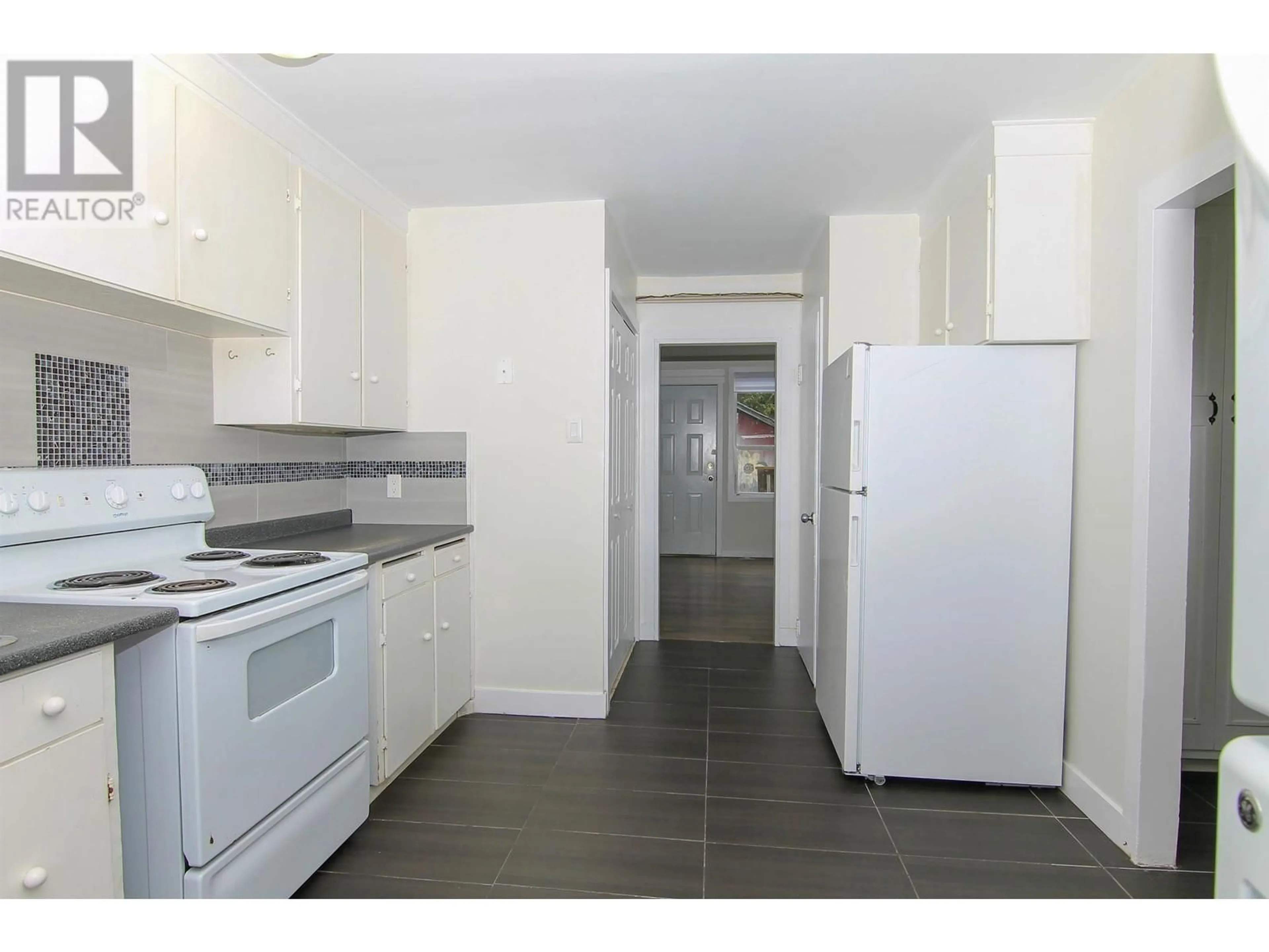Standard kitchen, unknown for 95 PARTRIDGE STREET, Kitimat British Columbia V8C1L6