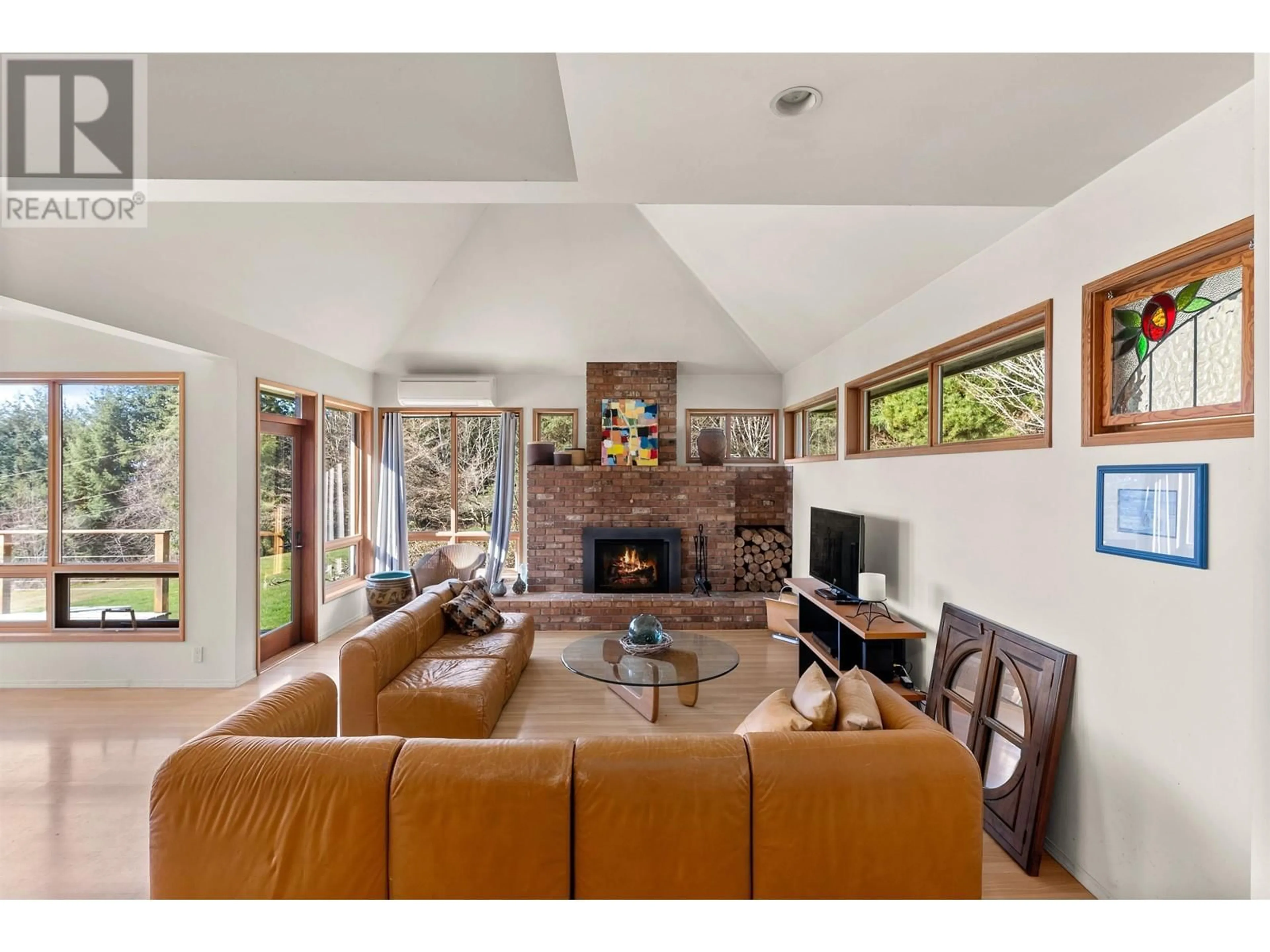 Living room with furniture, unknown for 1911 GRANDVIEW ROAD, Gibsons British Columbia V0N1V5