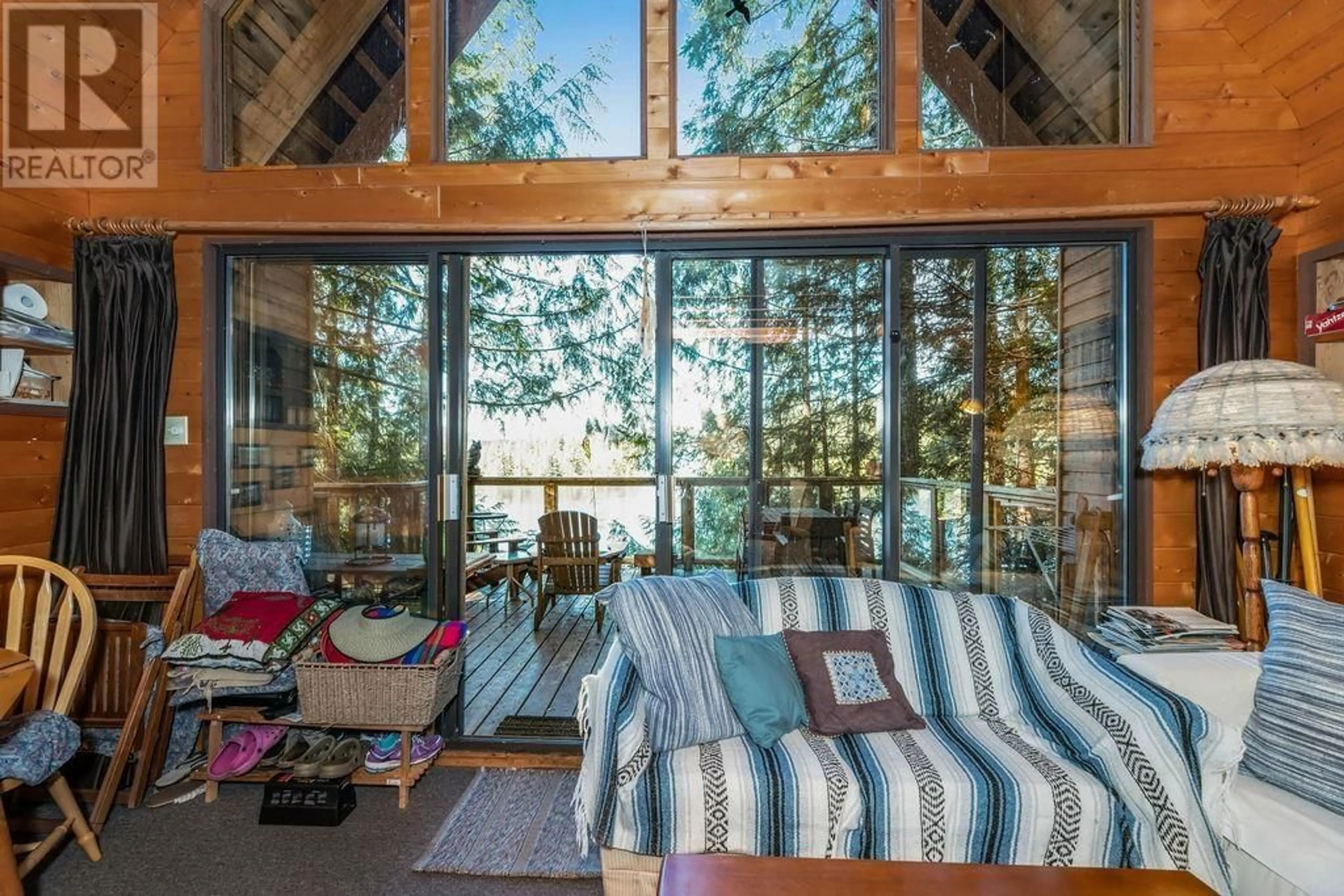 Patio, water/lake/river/ocean view for 5989 GLEN PLACE, Pender Harbour British Columbia V0N2H1
