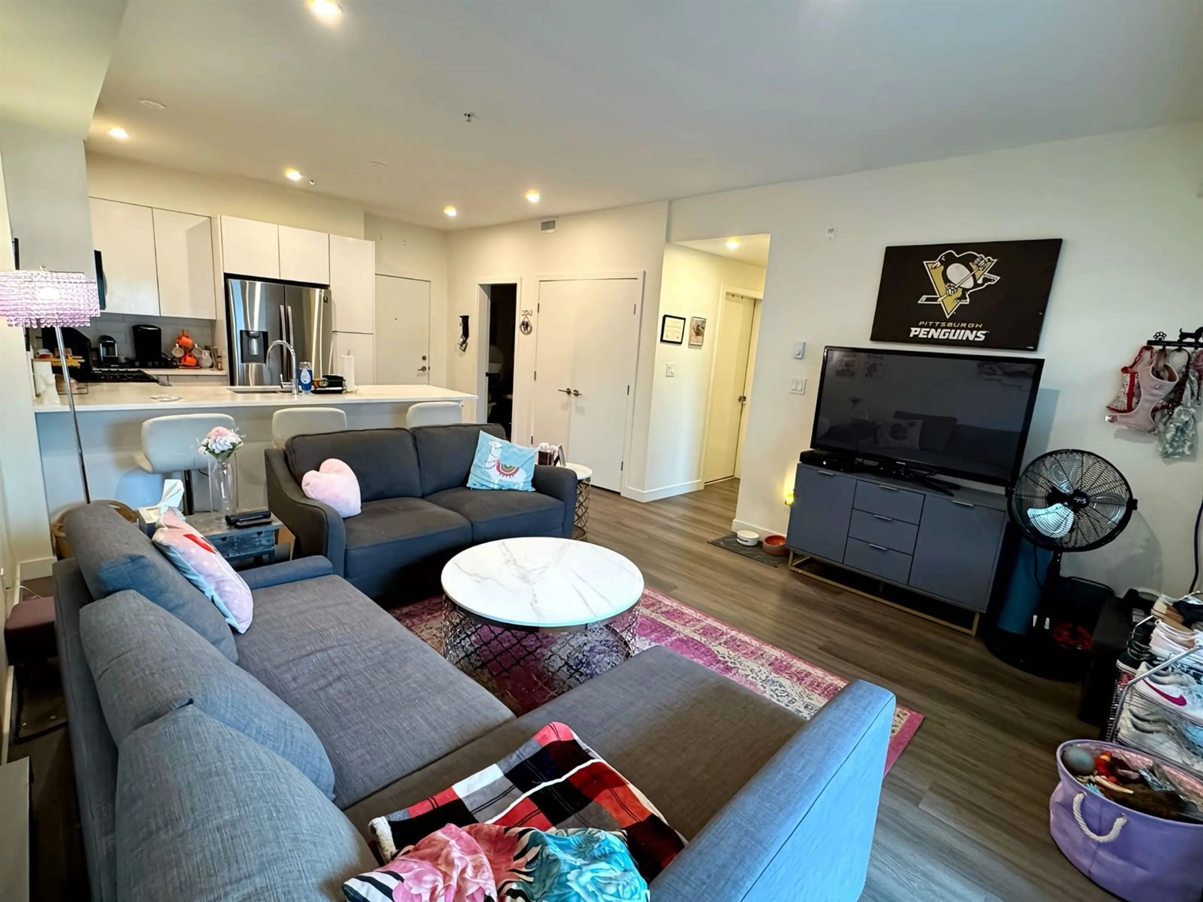 Living room with furniture, unknown for 109 - 2649 JAMES, Abbotsford British Columbia V2T3L6