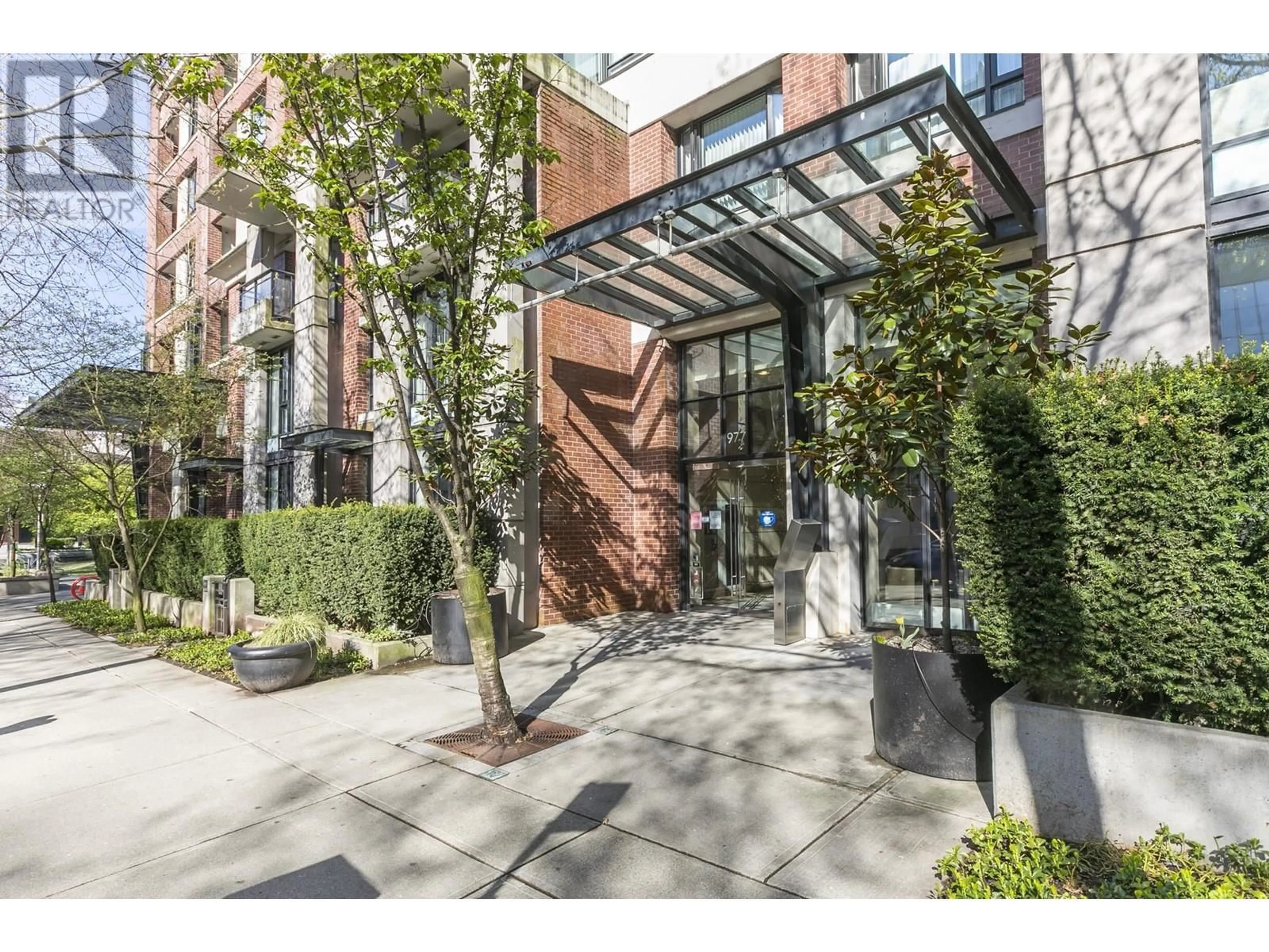 Indoor foyer for 2307 977 MAINLAND STREET, Vancouver British Columbia V6B1T2