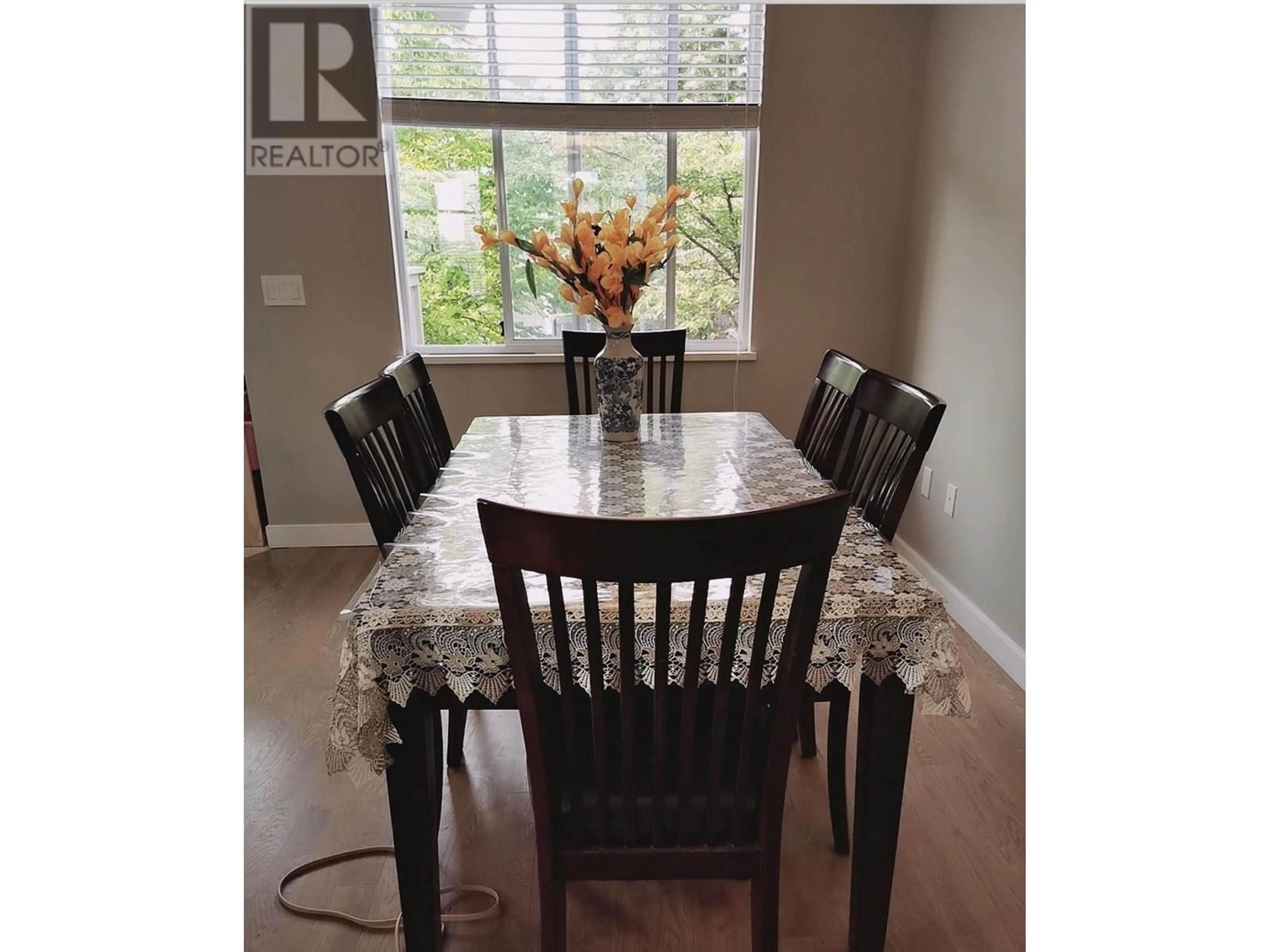 Dining room, wood/laminate floor for 66 - 6588 BARNARD DRIVE, Richmond British Columbia V7C5R8