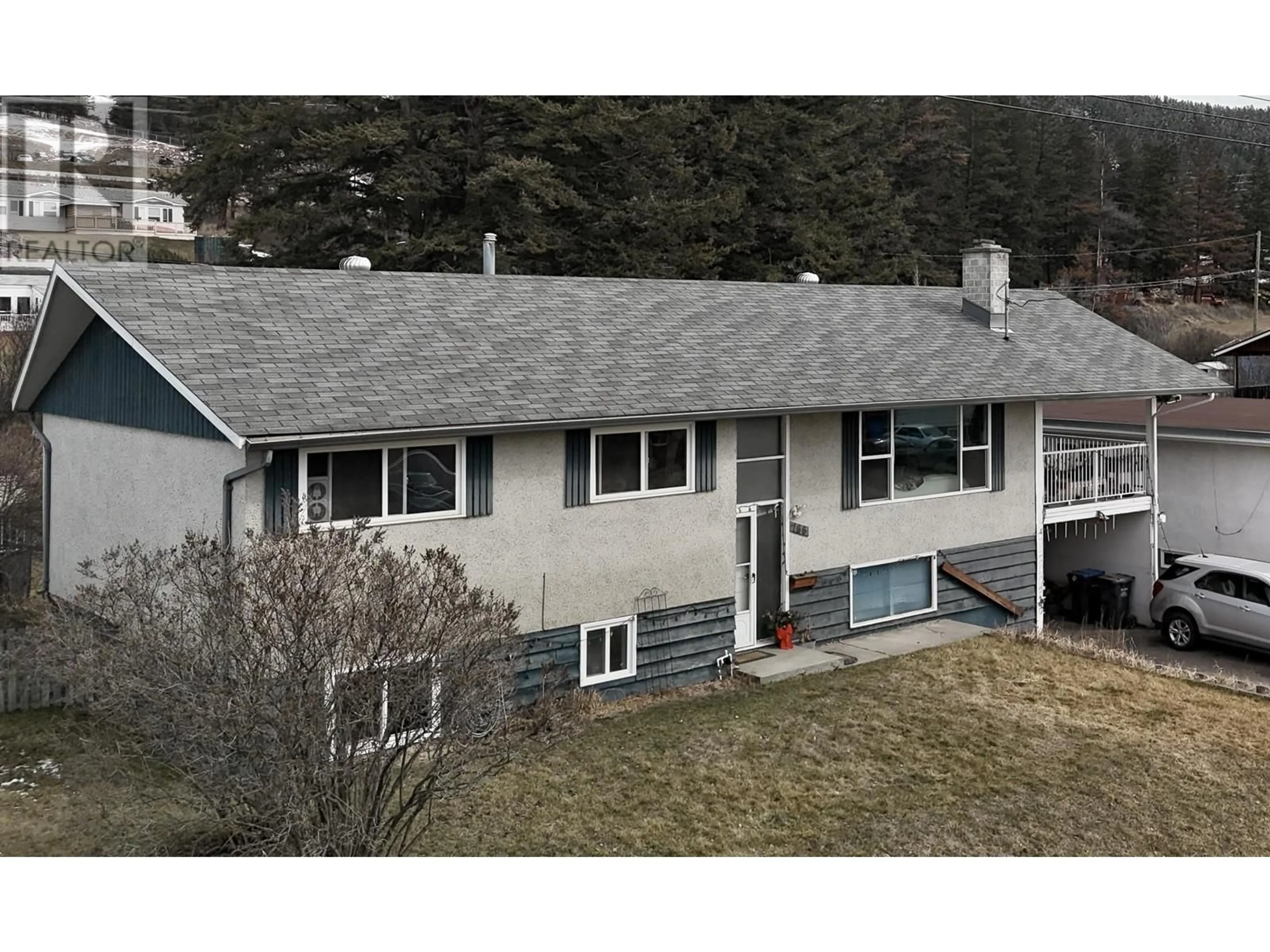 A pic from outside/outdoor area/front of a property/back of a property/a pic from drone, mountain view for 766 N TENTH AVENUE, Williams Lake British Columbia V2G2L8