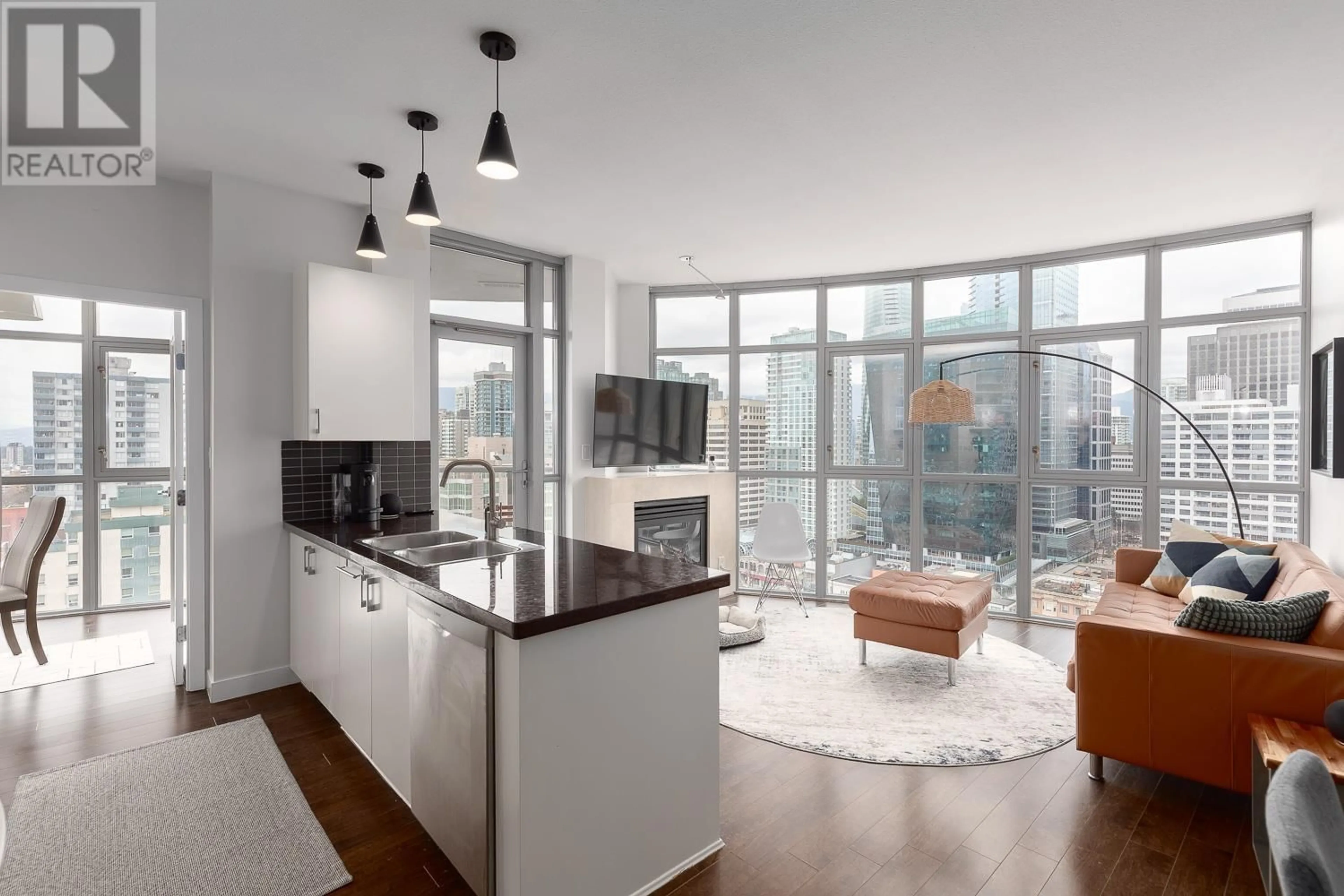 Open concept kitchen, unknown for 1602 1050 SMITHE STREET, Vancouver British Columbia V6E4T4